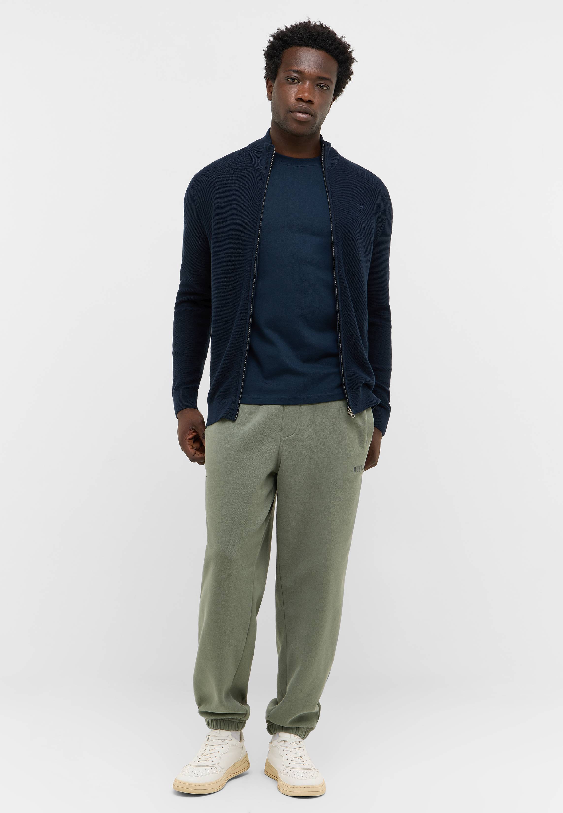 Person, Stehend, Erwachsener, Männlich, Mann