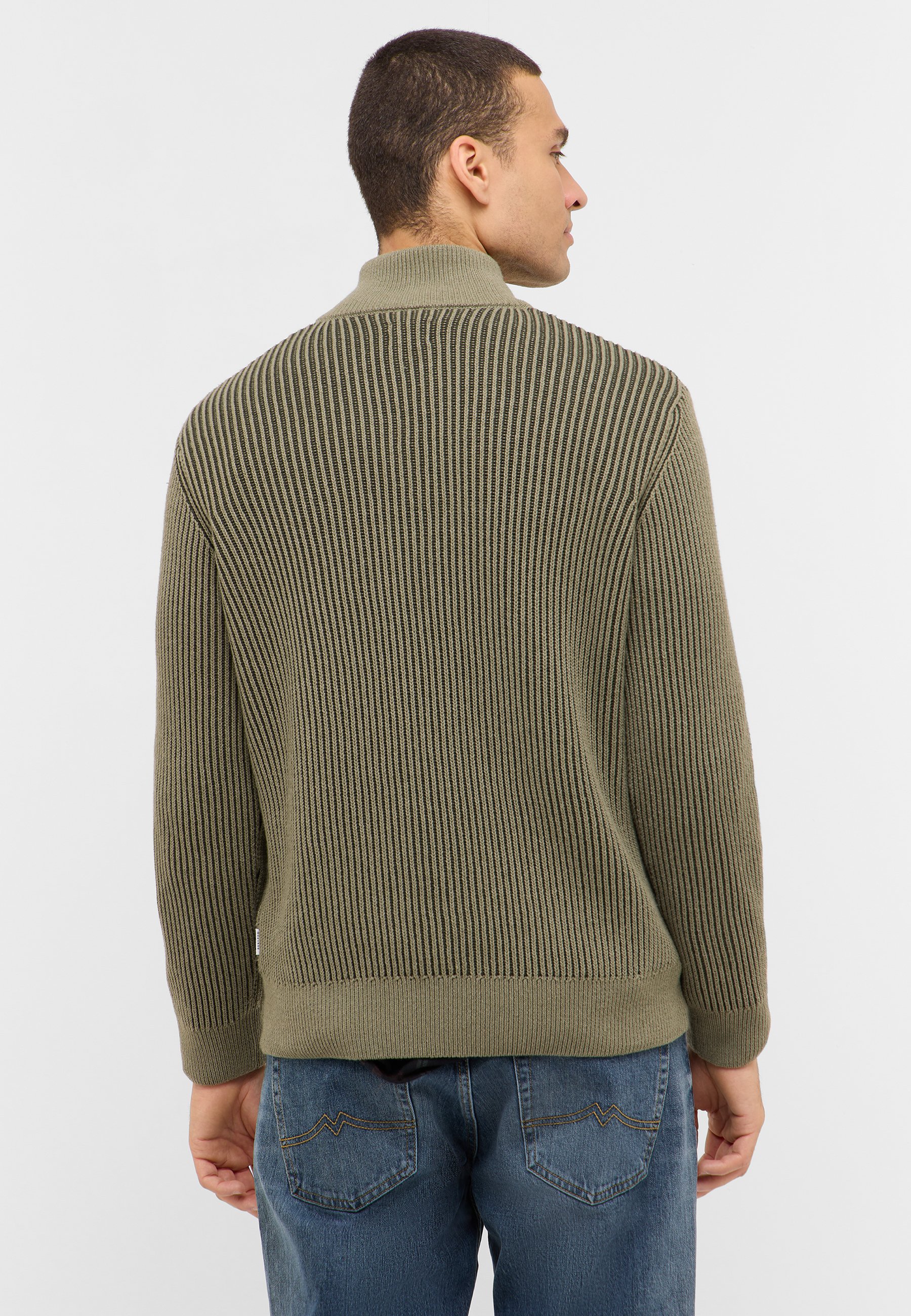 Bekleidung, Strickwaren, Pullover