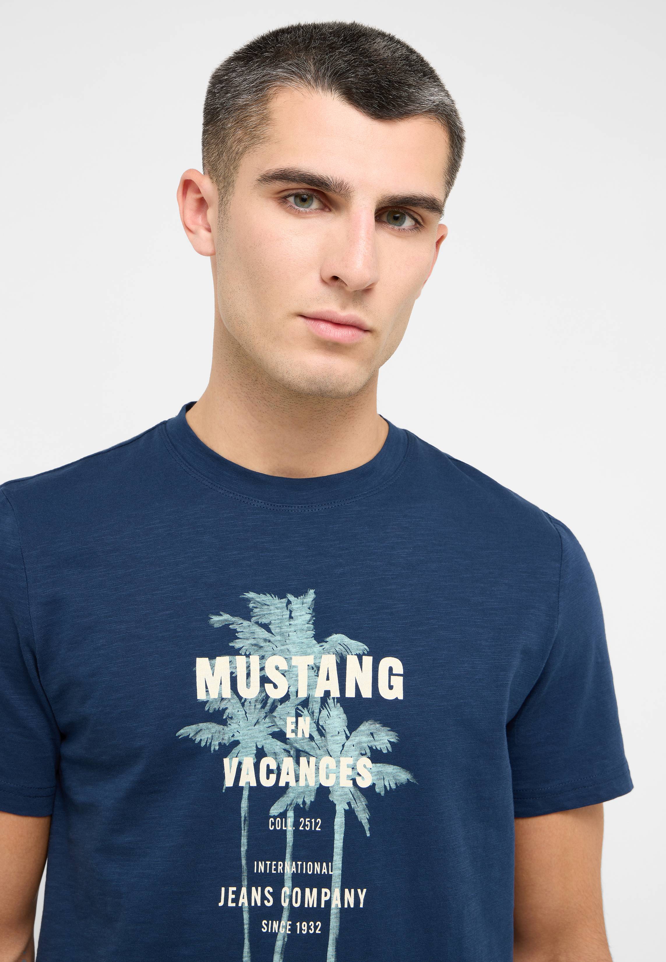 Bekleidung, T-shirt, Person, Portrait, Hemd
