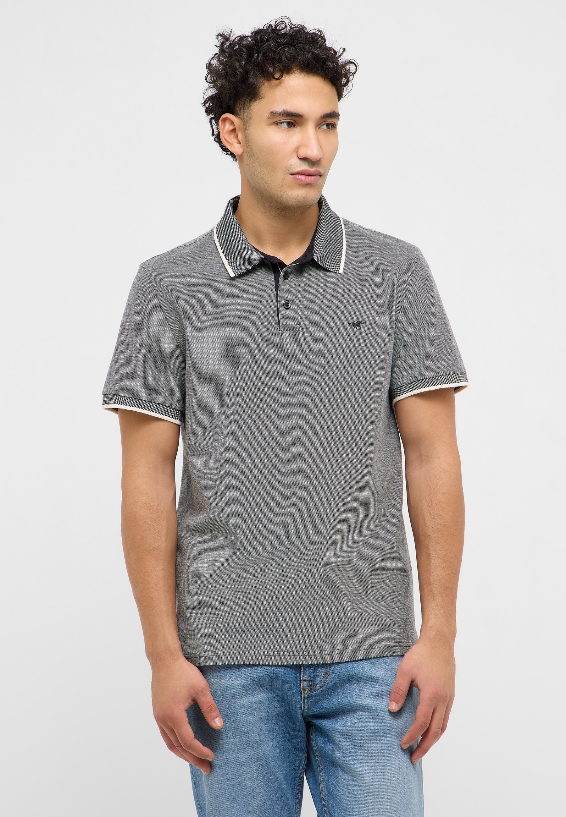 T-shirt, Ärmel, Erwachsener, Mann, Person