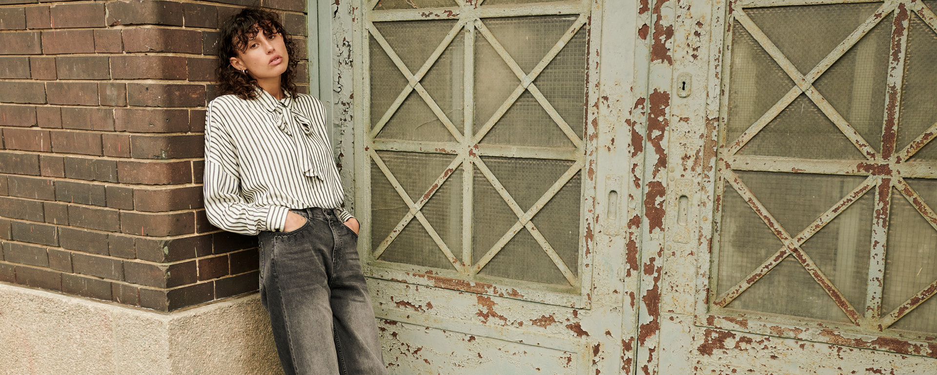 Hosen, Bluse, Jeans, Langarm, Person