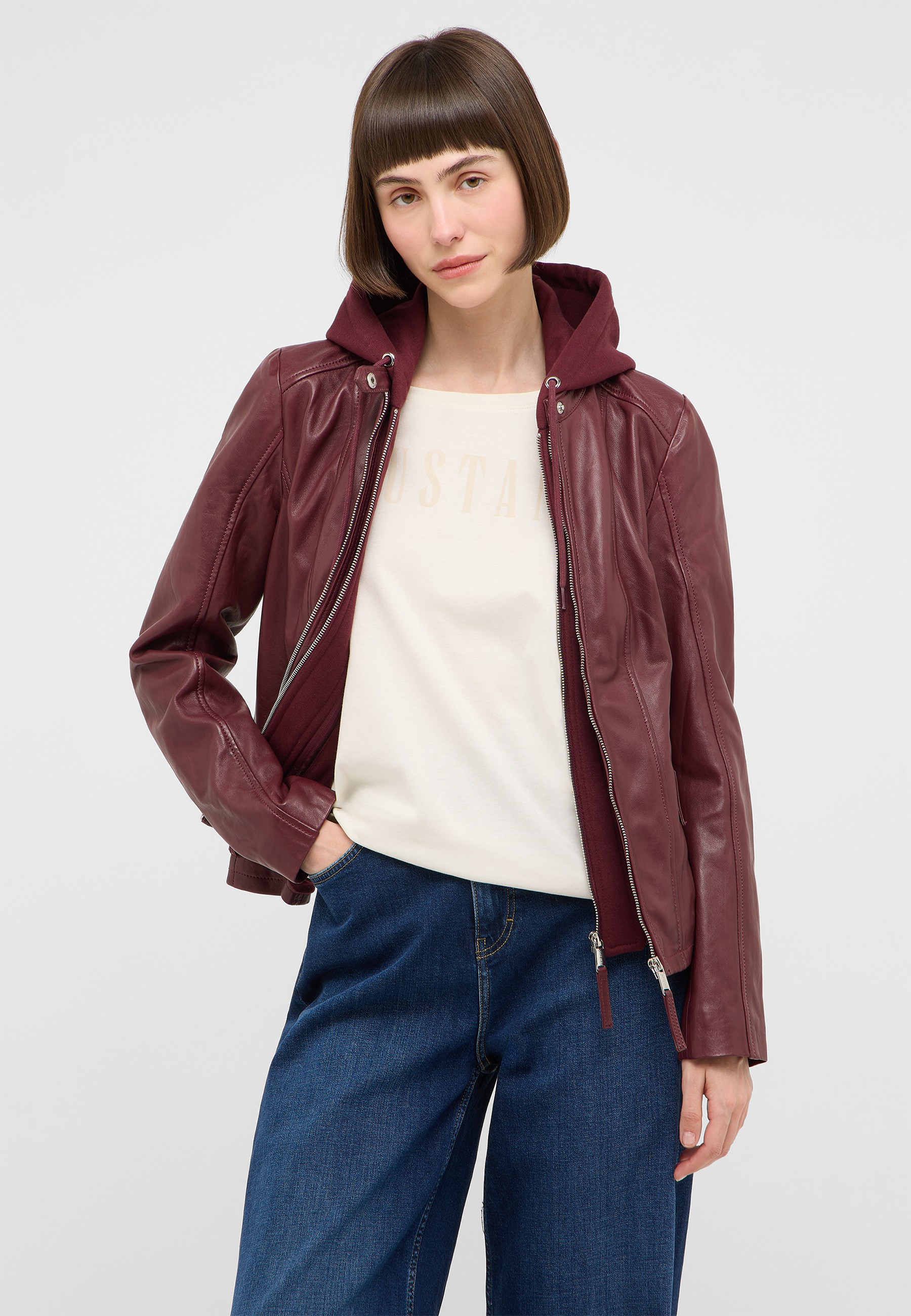 lederjacke, bikerjacke, maroon, hoodie-hood, jeans