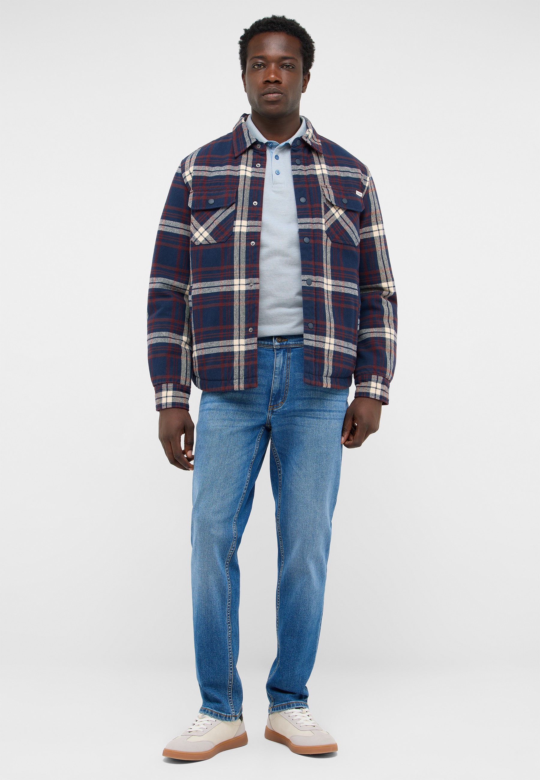 Flanellhemd, Plaid, Jeans, Sneaker, Lederhemden-Optik