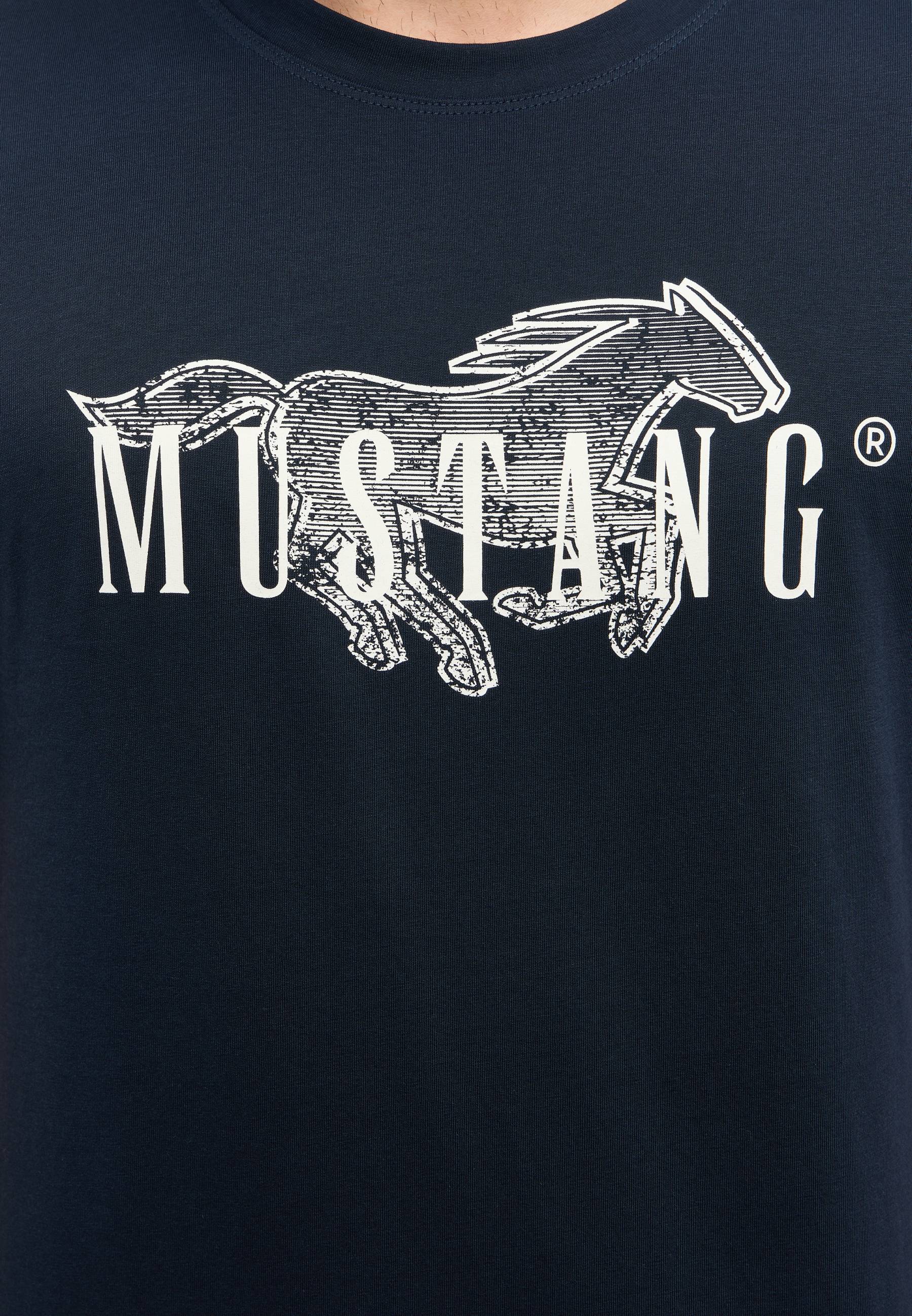 Bekleidung, T-shirt