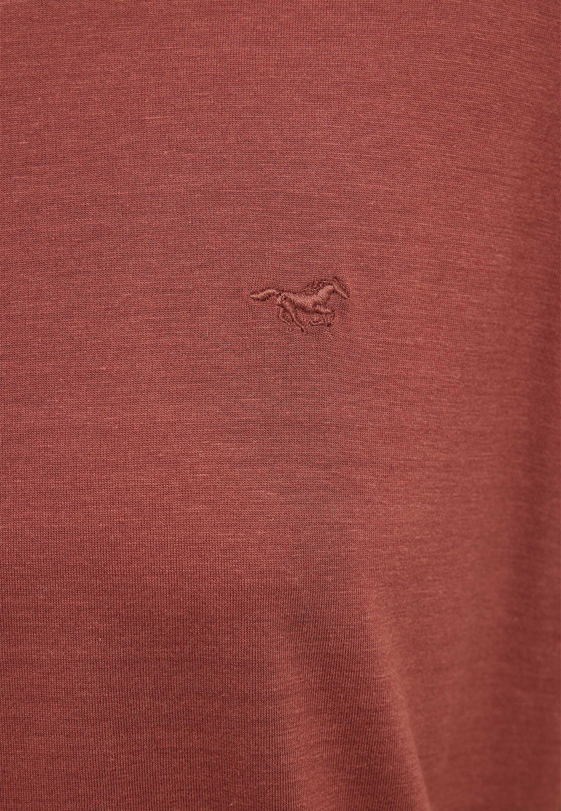 t-shirt, rustfarbe, Tier-Stickerei, kleines Logo, Strickstoff