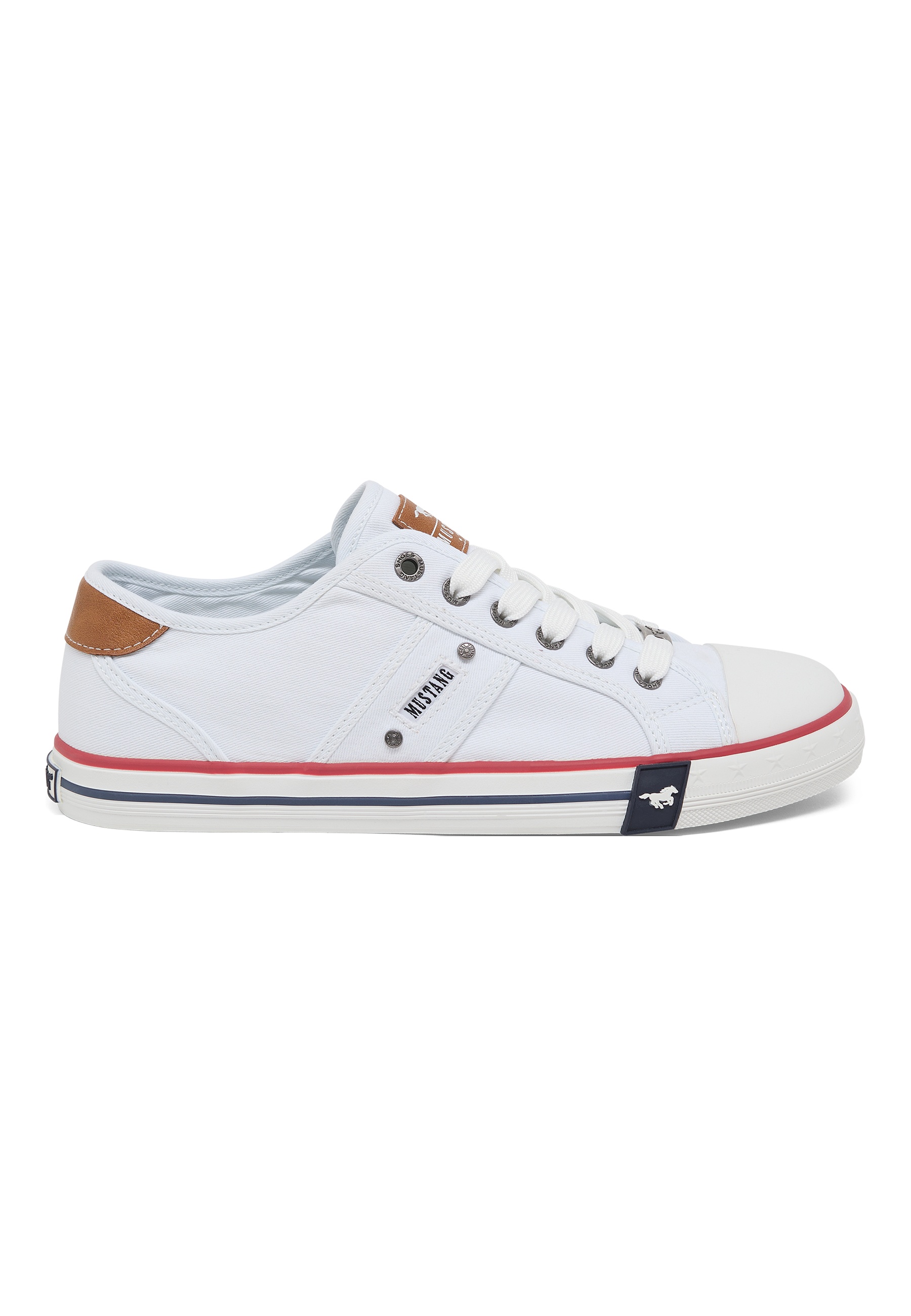 Sneaker, Canvas, Low-top, White, Patterned sole