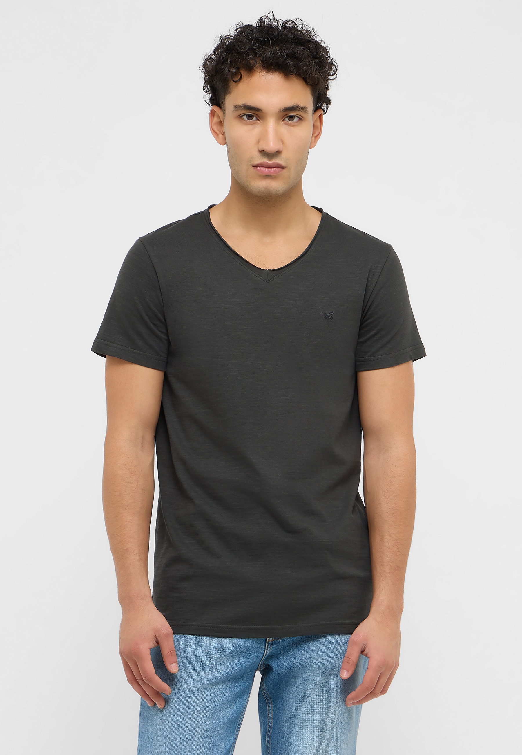 T-shirt, Jeans, Person, Ärmel, Gesicht