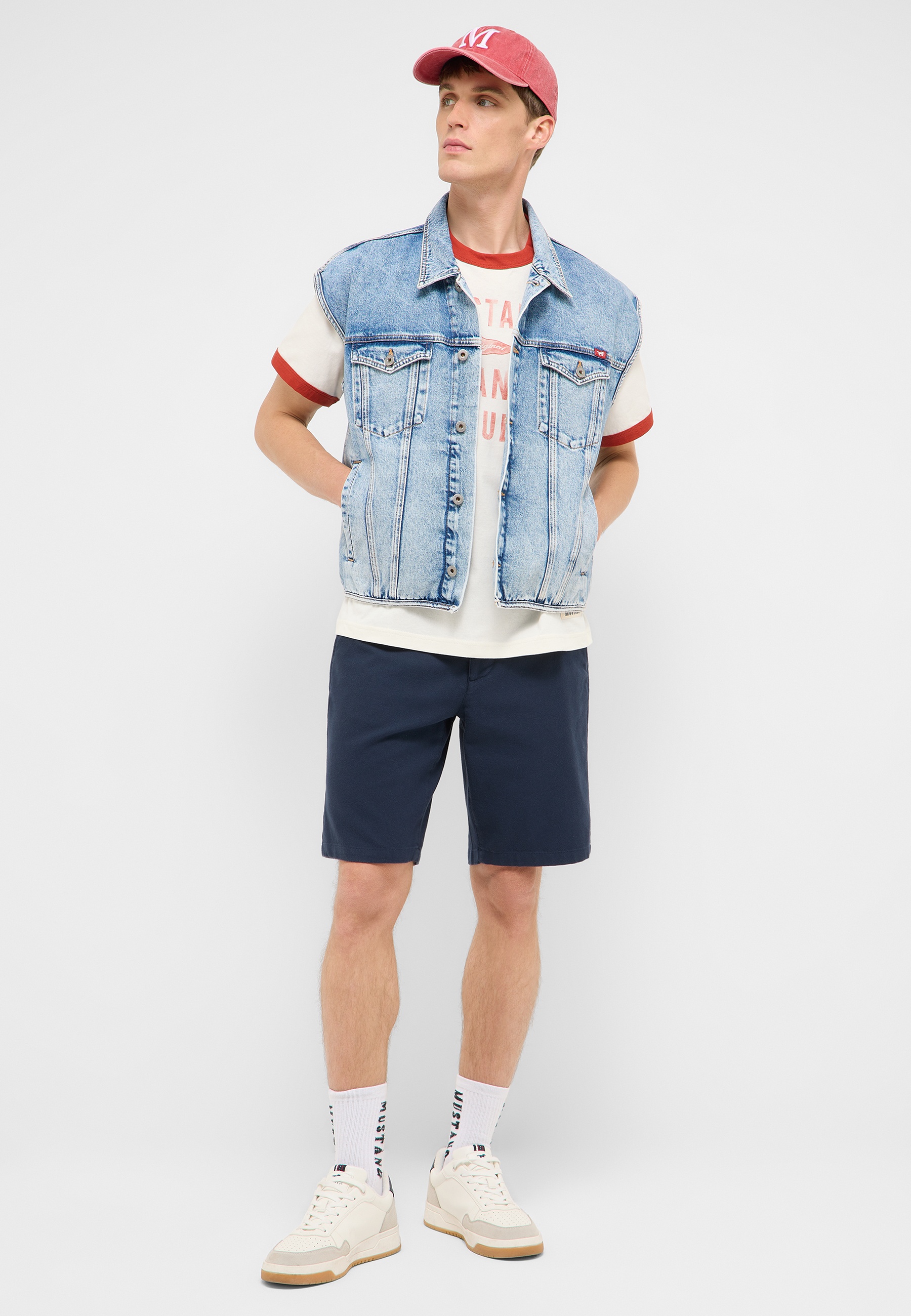 jeansweste, denim, overalllook, kapuzenlos, cap