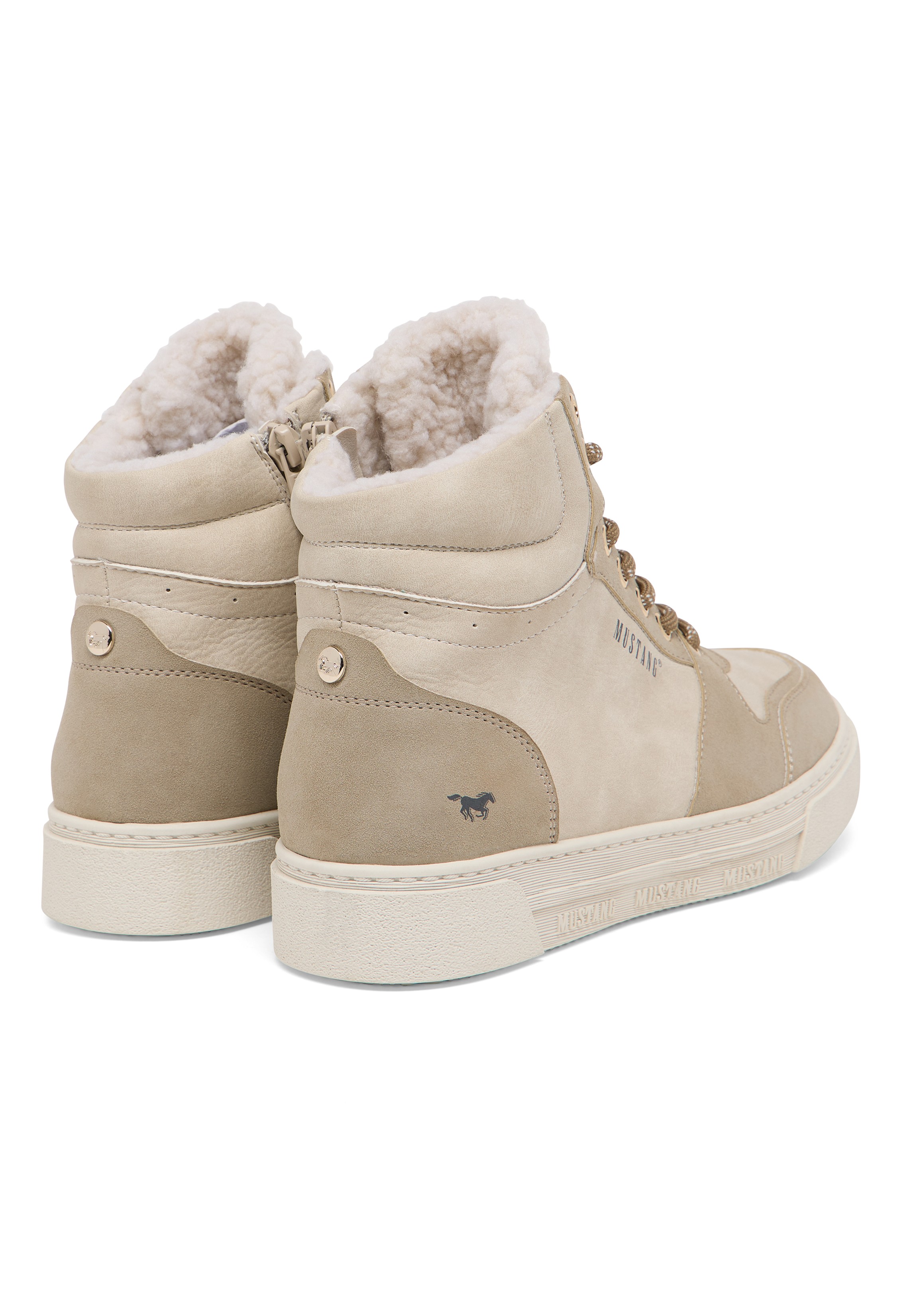 Sneaker Style Rhonda