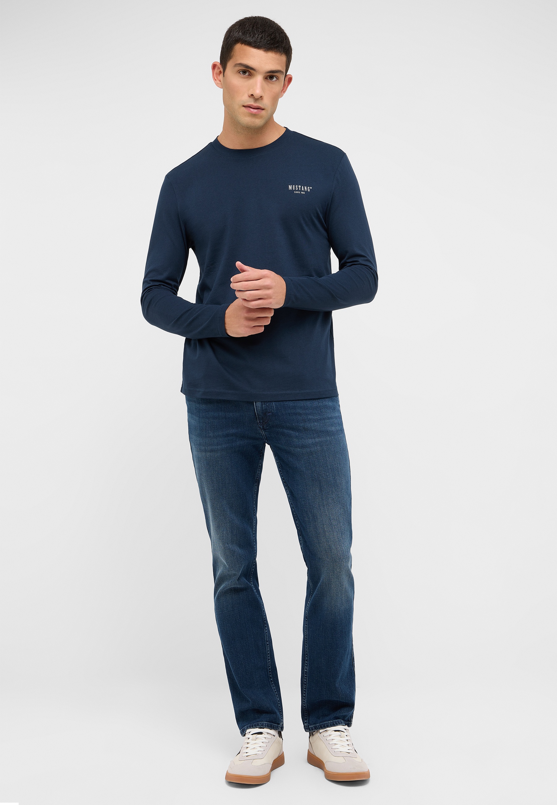 Langarm, Hosen, Erwachsener, Mann, Person