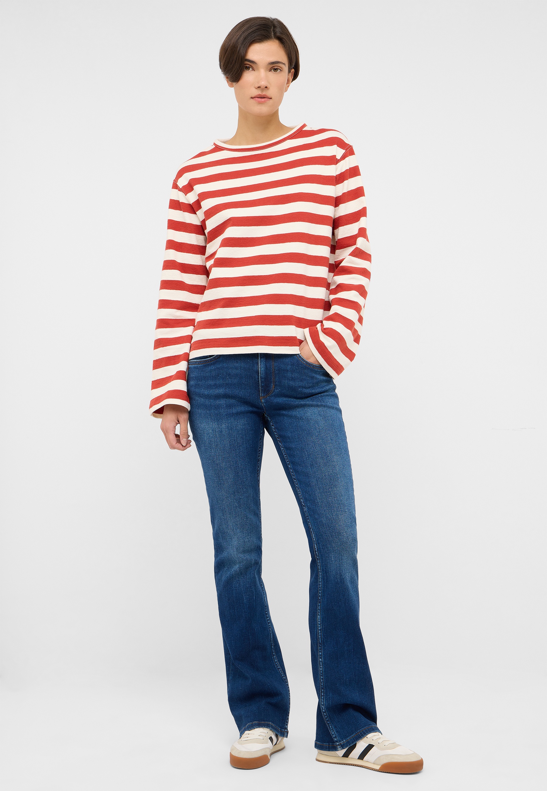 gestreifter pullover, langärmig, rot-weiß, rundhalsausschnitt, casual-strick