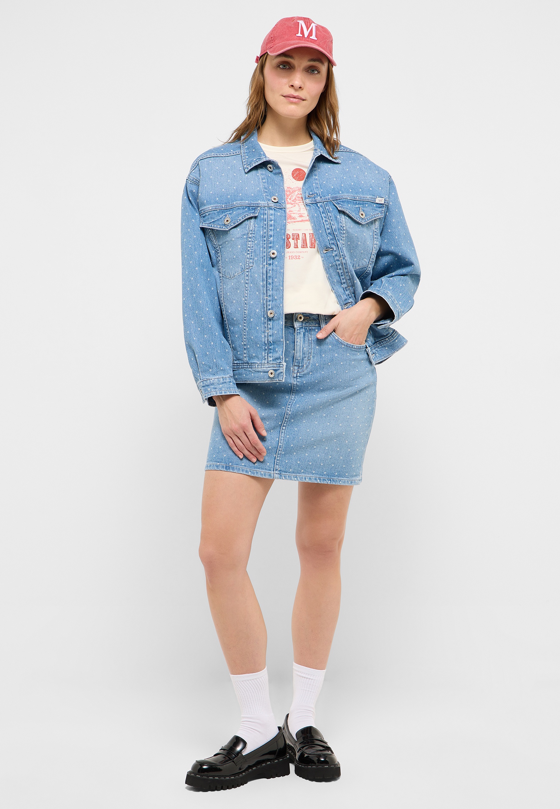 Hosen, Mantel, Person, Jacke, Rock