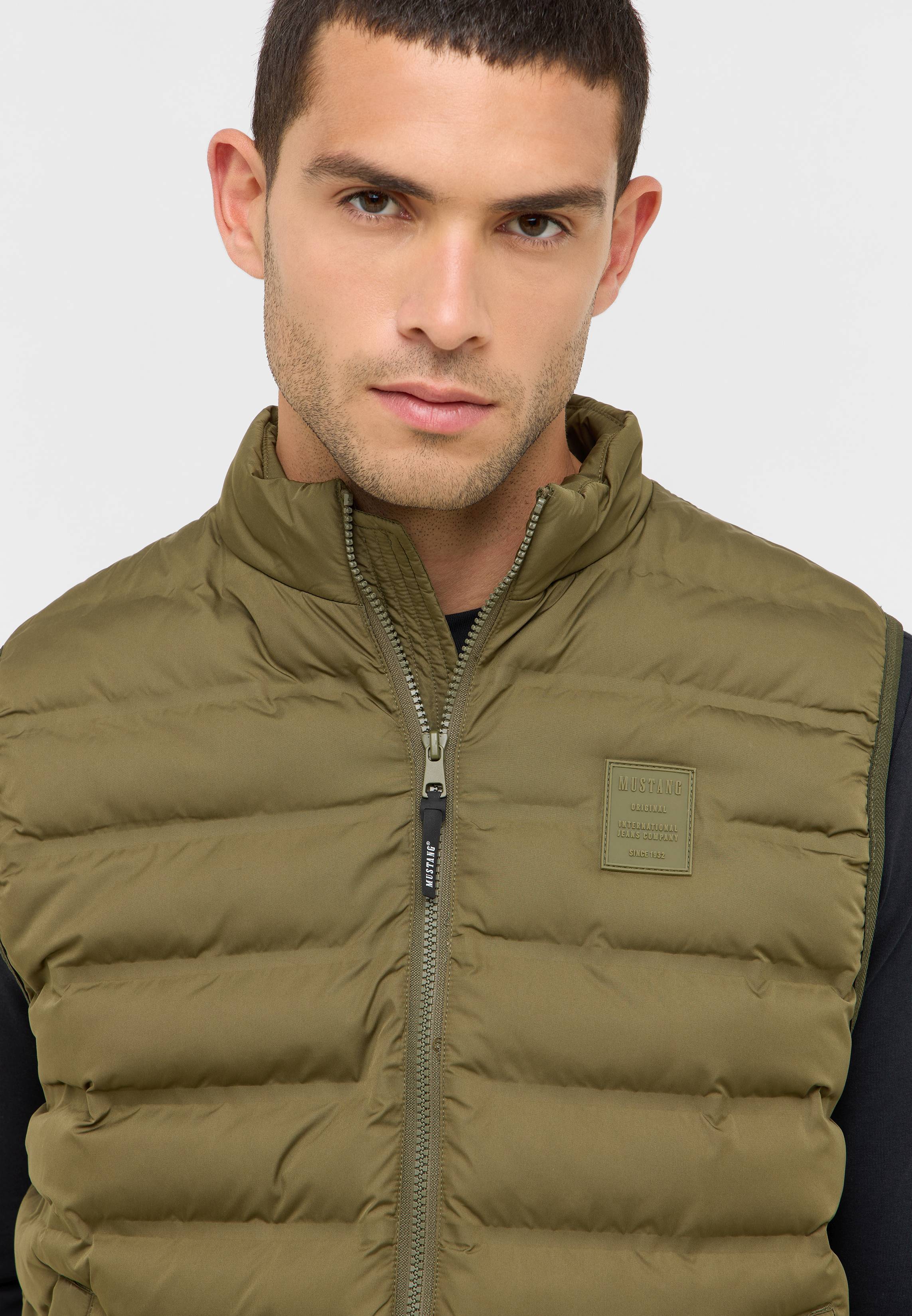 Weste, Mantel, Jacke, Rettungsweste, Kapuzenpulli