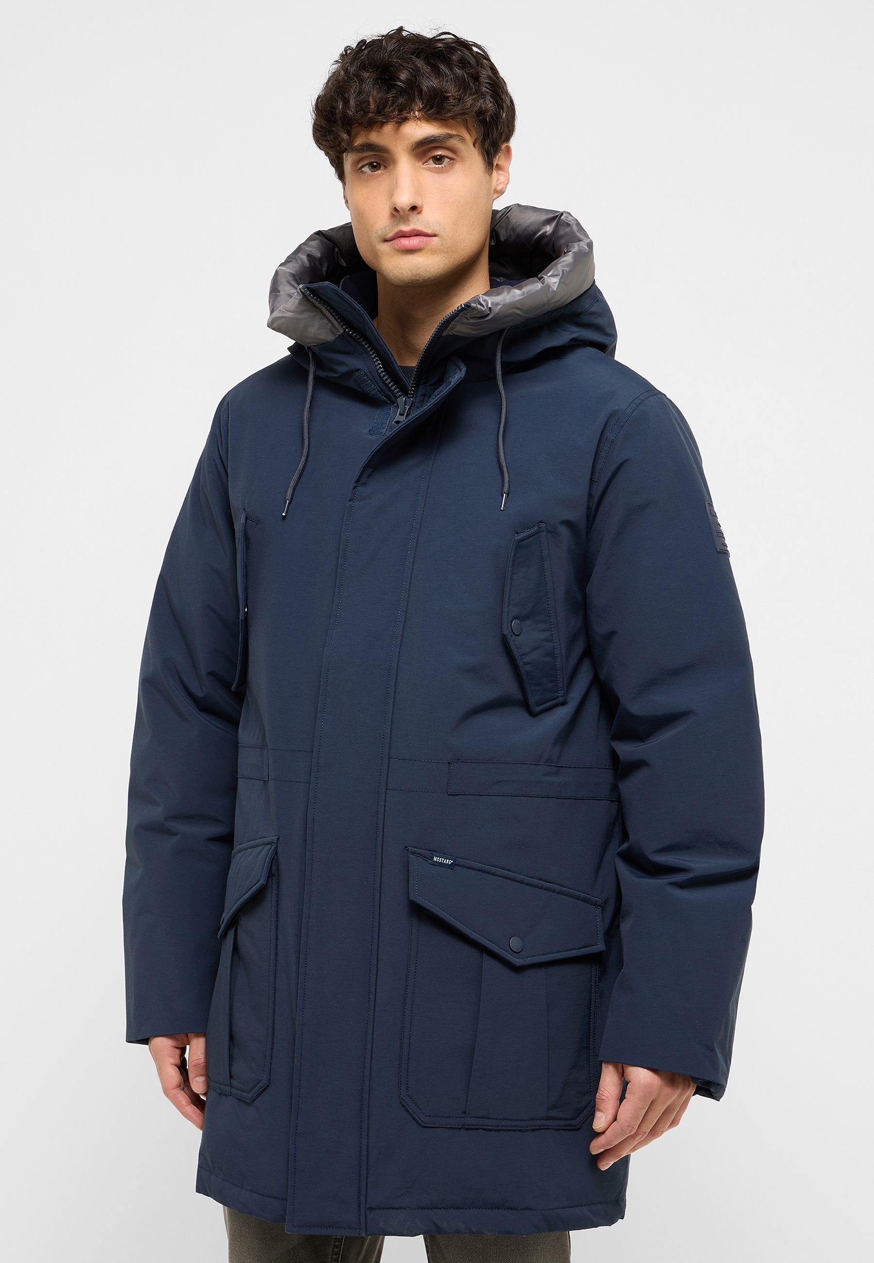 Bekleidung, Mantel, Jacke, Kapuzenpulli, Gesicht