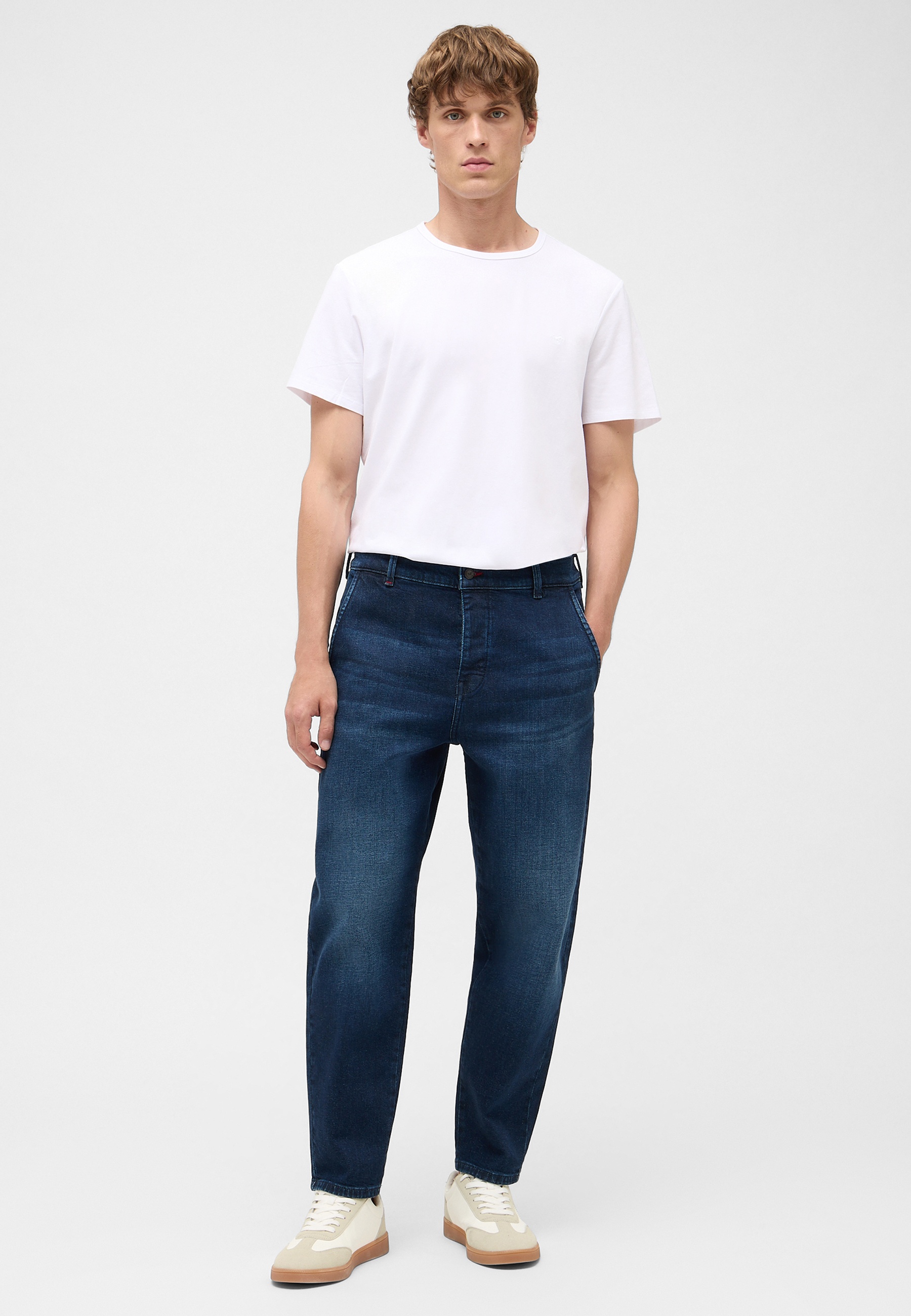 Jeans Style Toledo Loose Bekleidung, Hosen, Jeans, T-shirt, Person