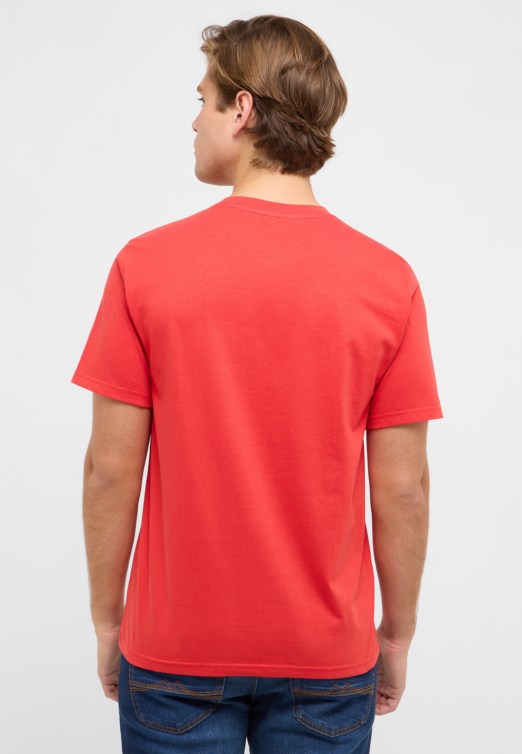 Bekleidung, T-shirt, Person, Jeans, Hosen