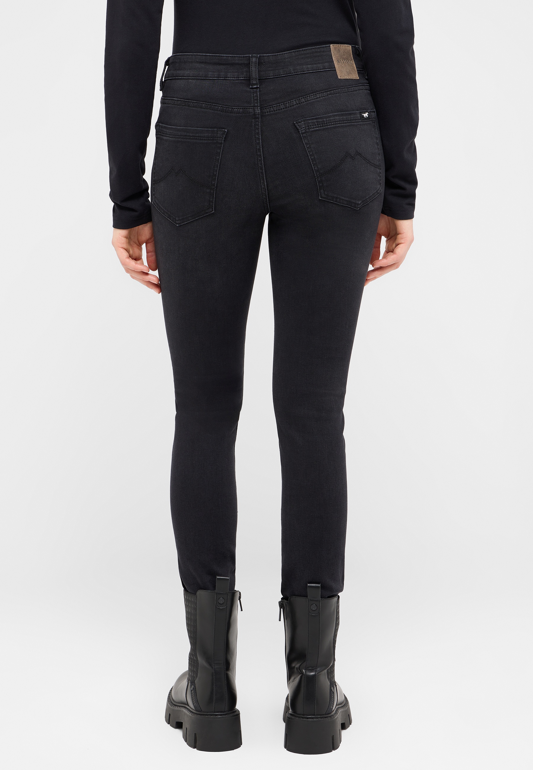 Hosen, Jeans, Schuh, Person, Mantel