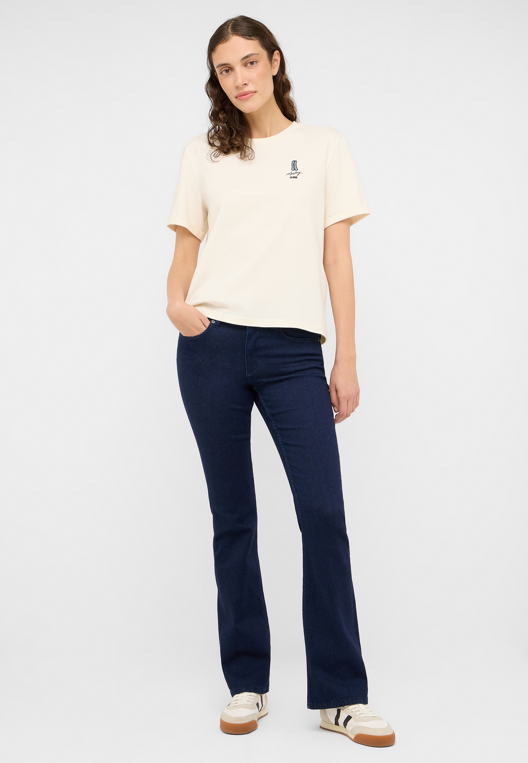 Bekleidung, Hosen, T-shirt, Jeans, Person