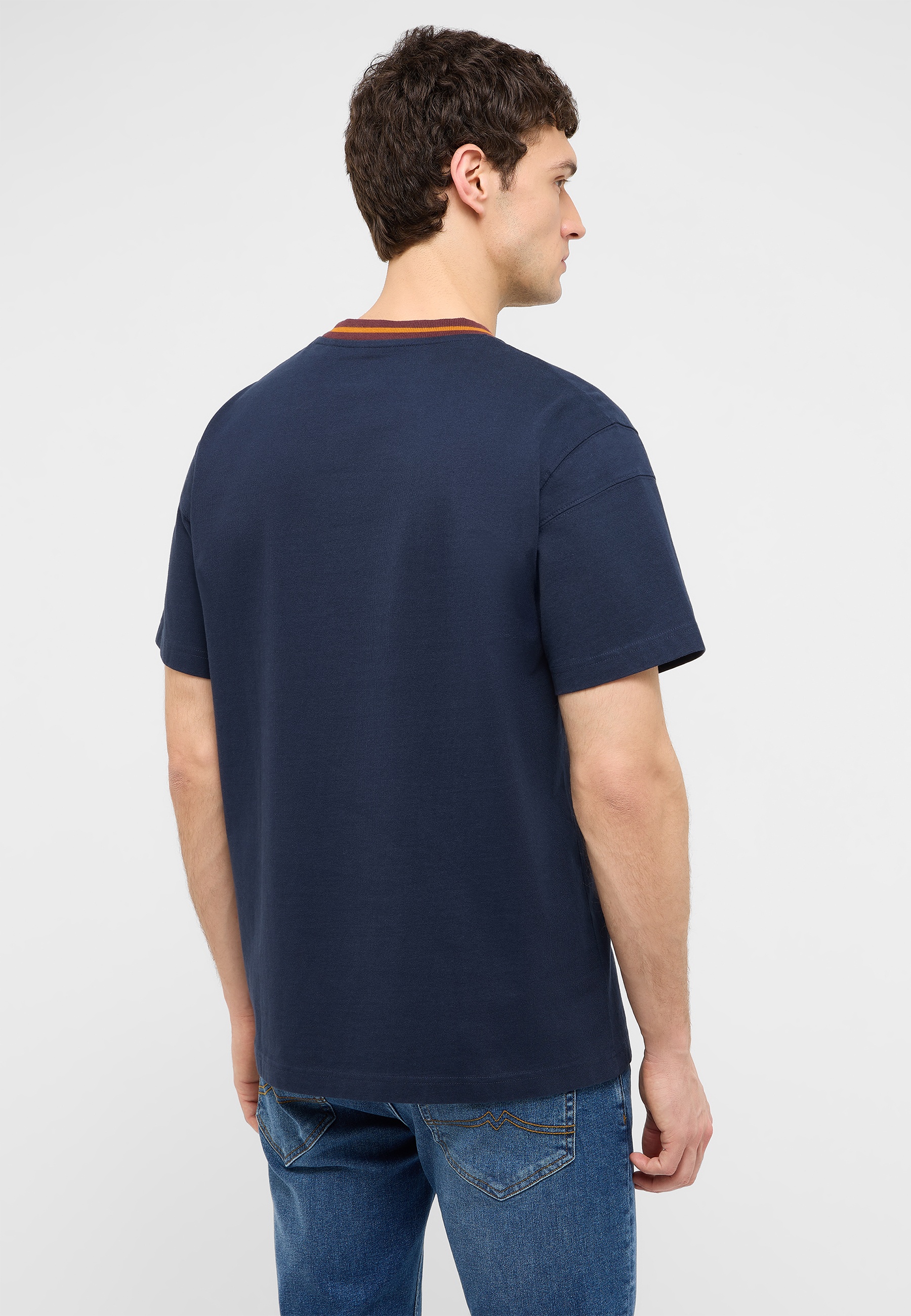 T-Shirt Style Akron