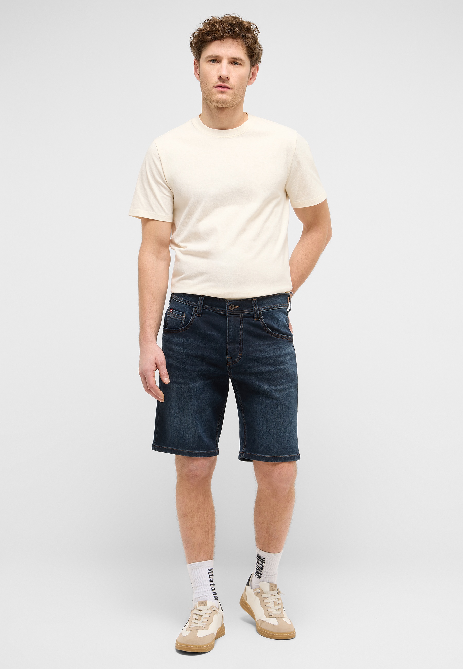 T-Shirt, Shorts, Jeansshorts, Beige, Klassisch