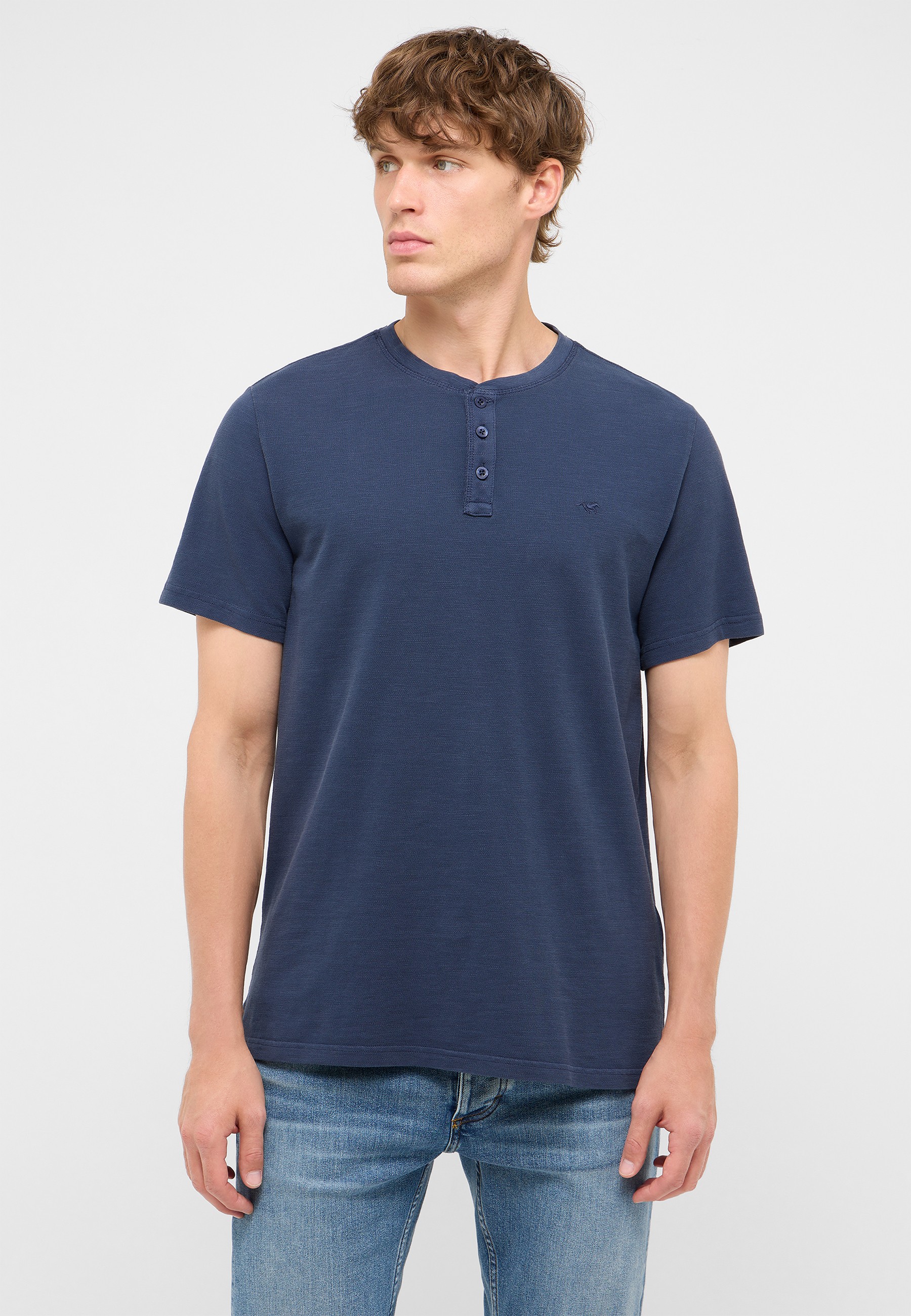 T-Shirt Style Acton