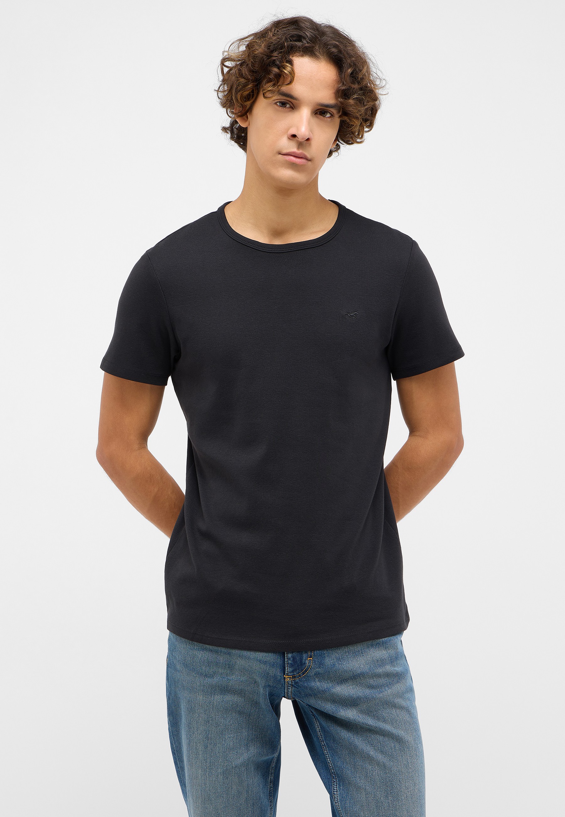 Bekleidung, T-shirt, Person