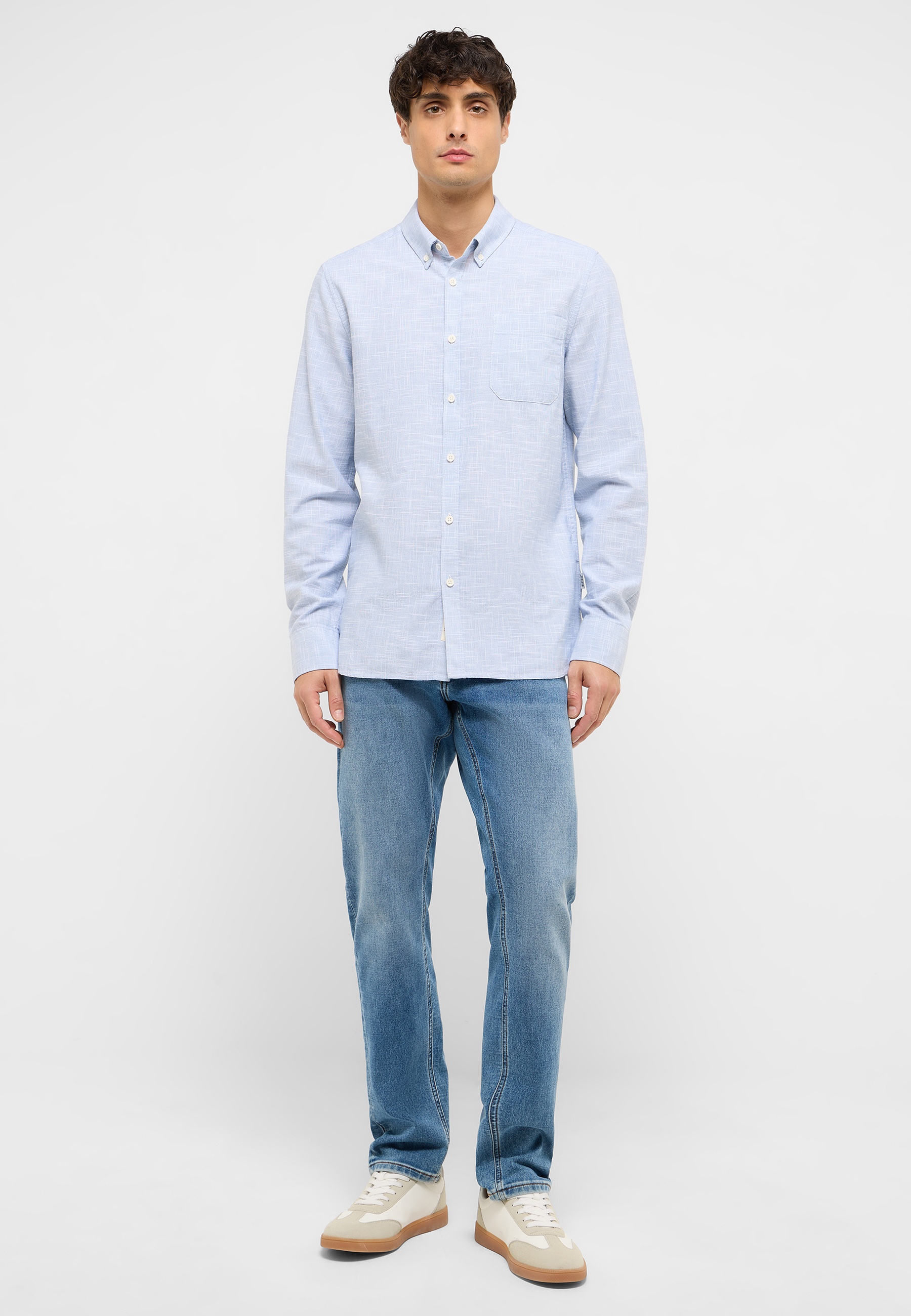 Hemd, Hosen, Person, Stehend, Mann