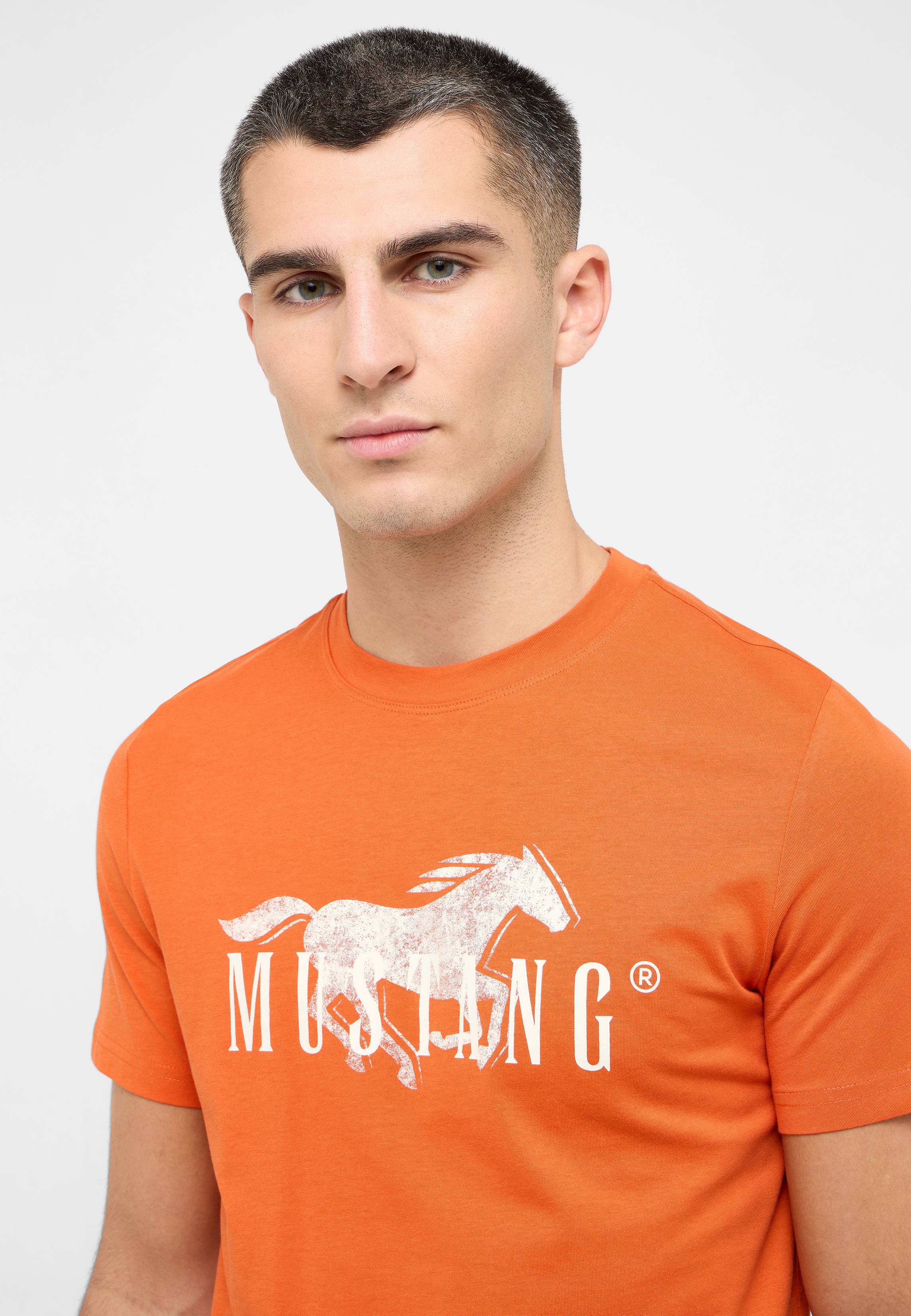 Bekleidung, T-shirt, Hemd, Person, Portrait