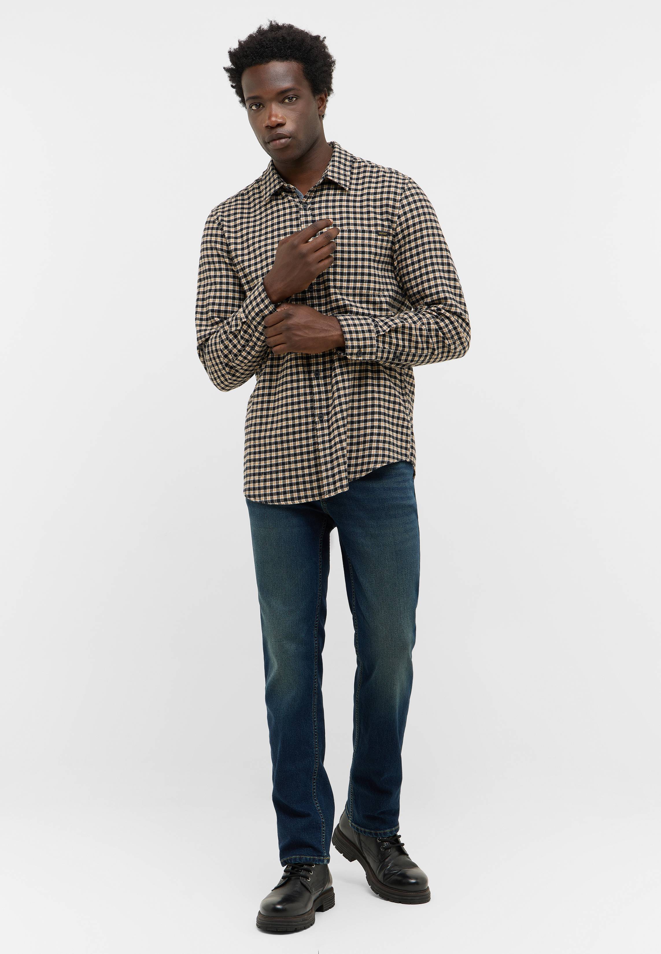 Hemd, Person, Stehend, Langarm, Mann