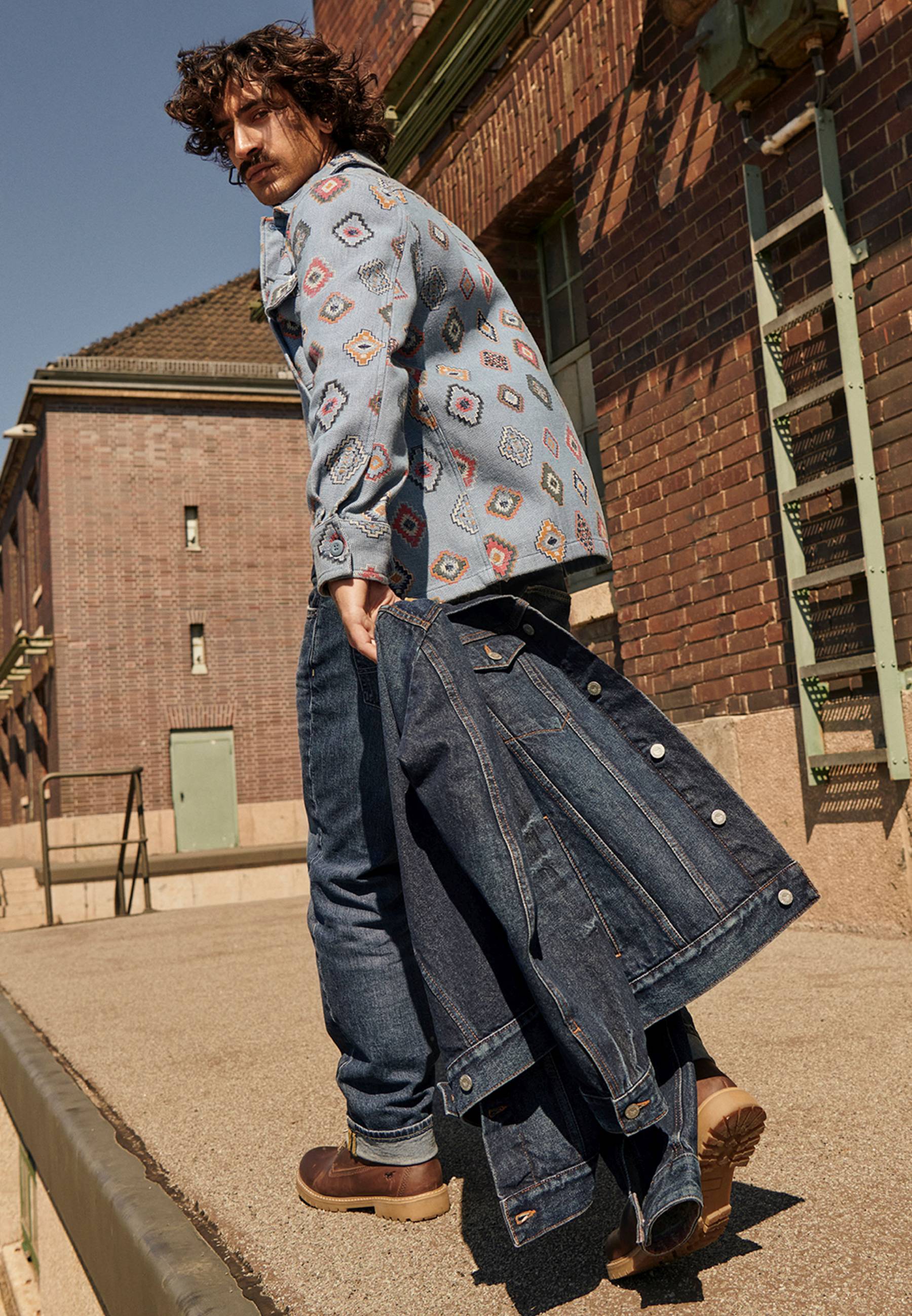 Bekleidung, Jeans, Hosen, Person