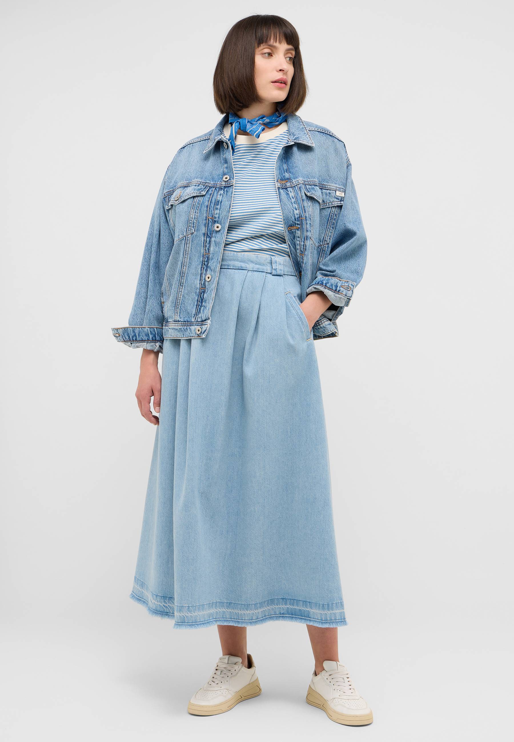Mantel, Hosen, Jeanshose, Trenchcoat