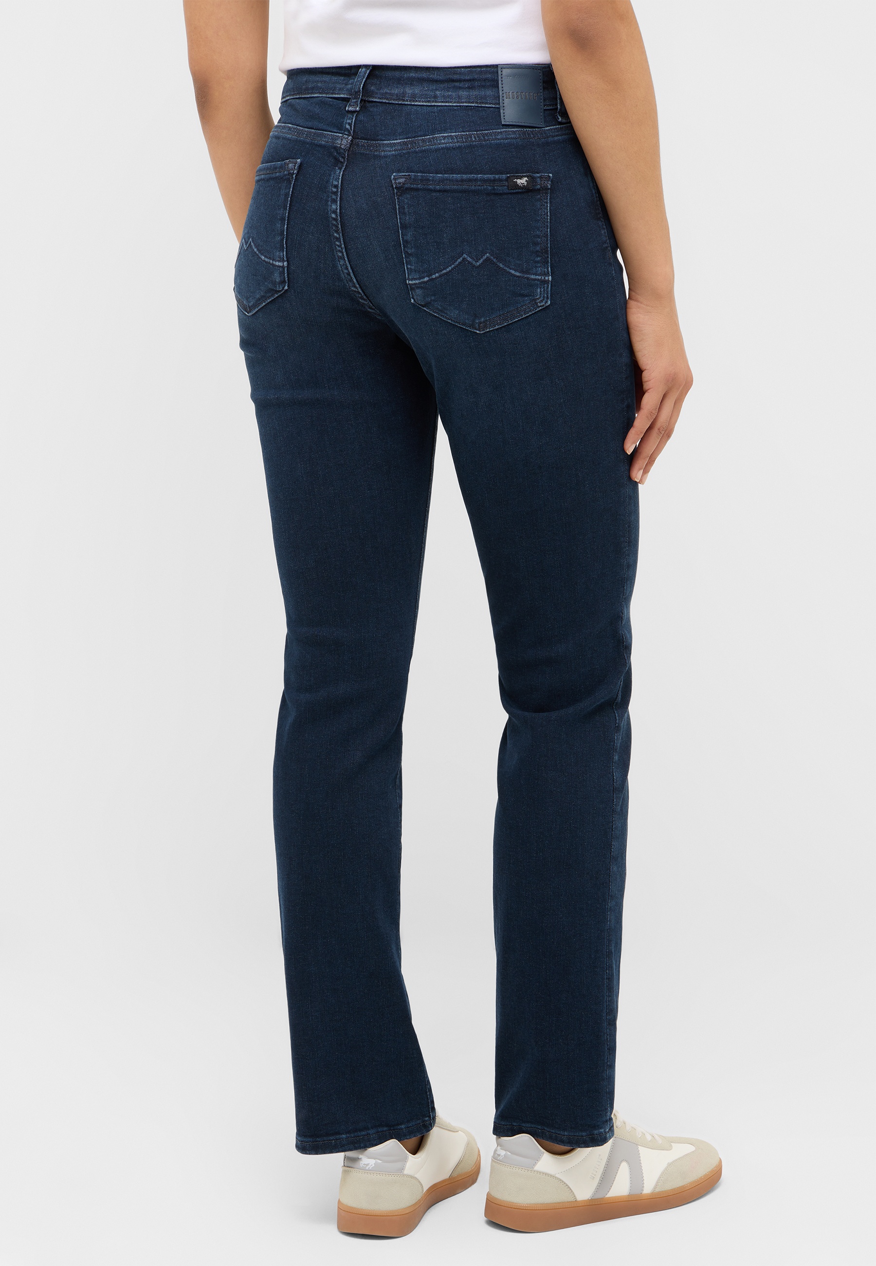 Jeanshose Style Crosby Relaxed Straight