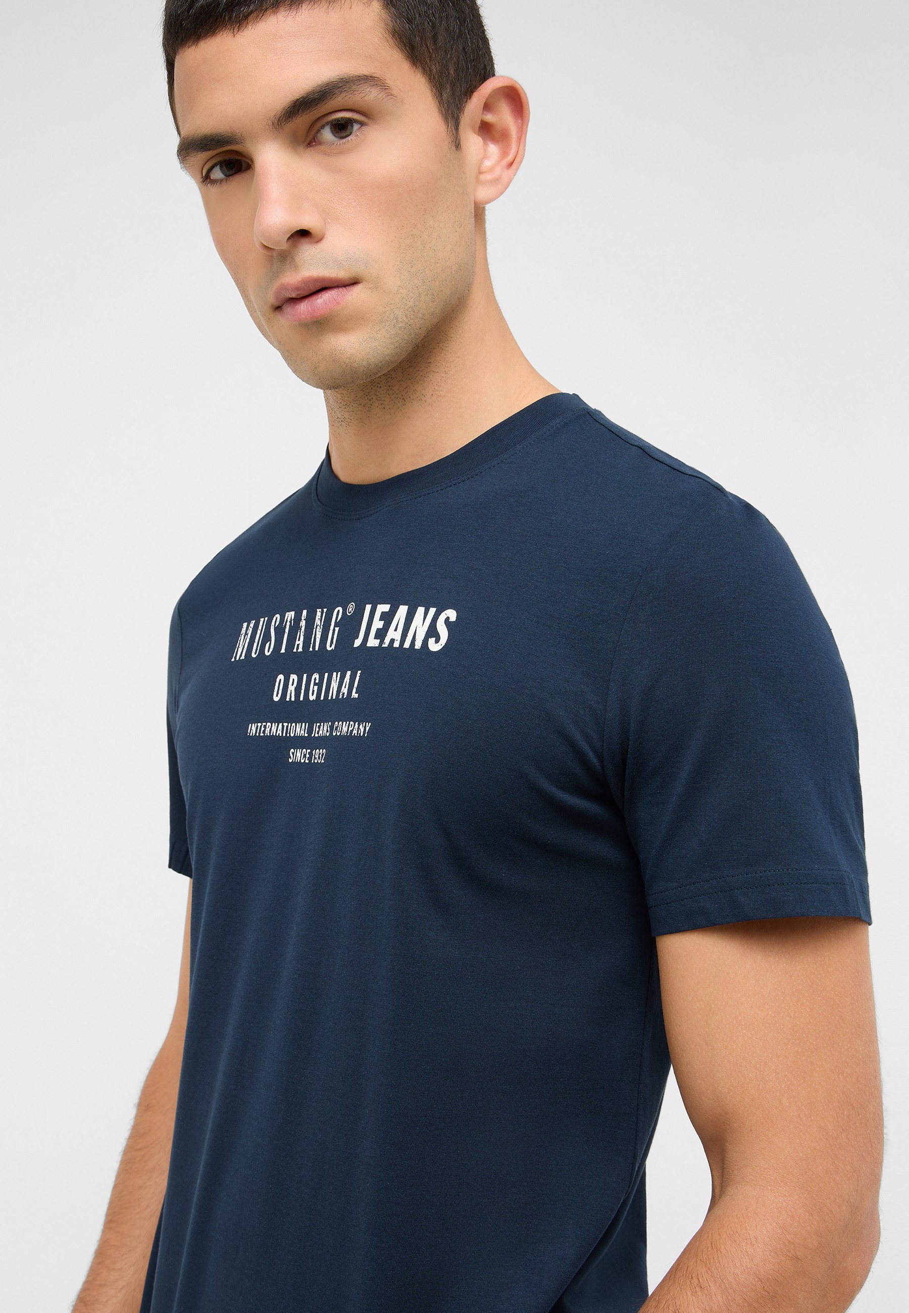 T-shirt, Hemd, Erwachsener, Mann, Person