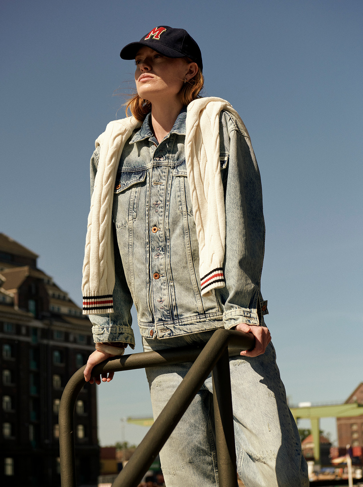 Hosen, Mantel, Baseball-Kappe, Mütze, Jacke