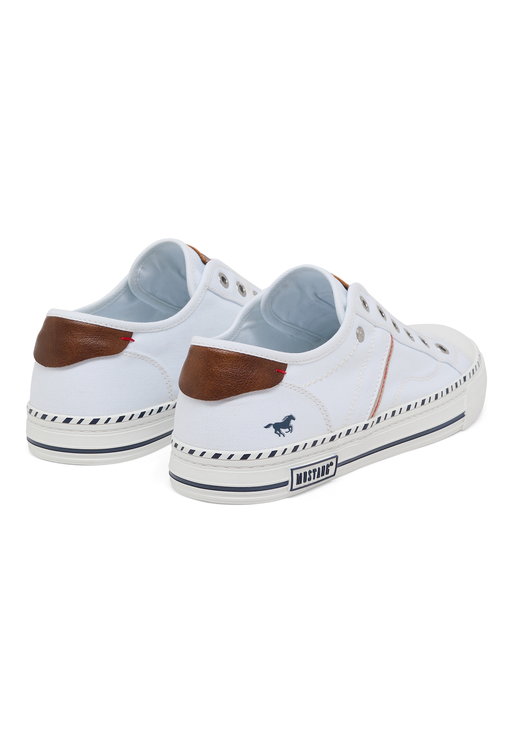 slip-on?, canvas shoe, weiß, brauner Fersenbereich, Mustang Logo