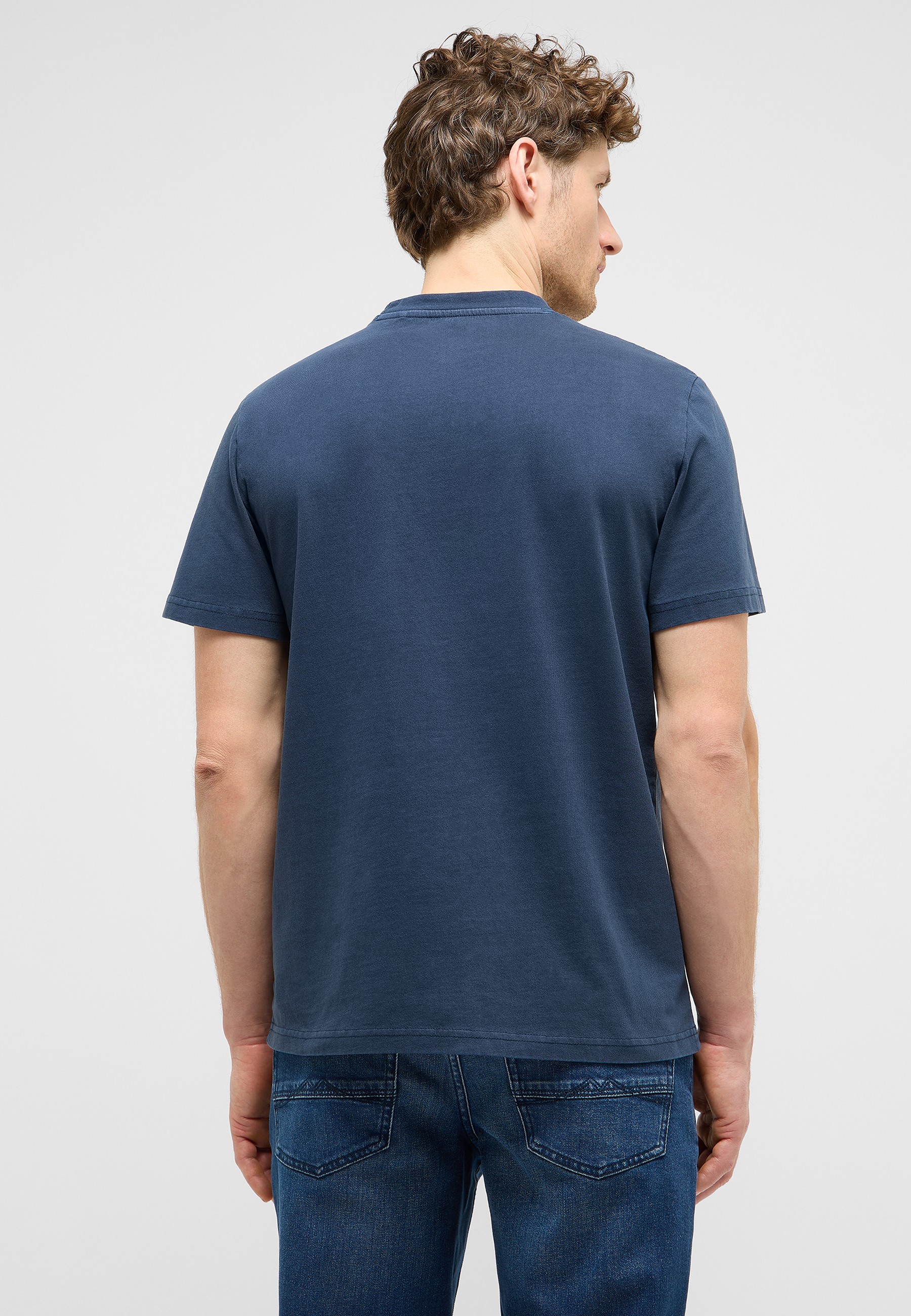 t-shirt, kurzarm, einfarbig, blau, rückansicht