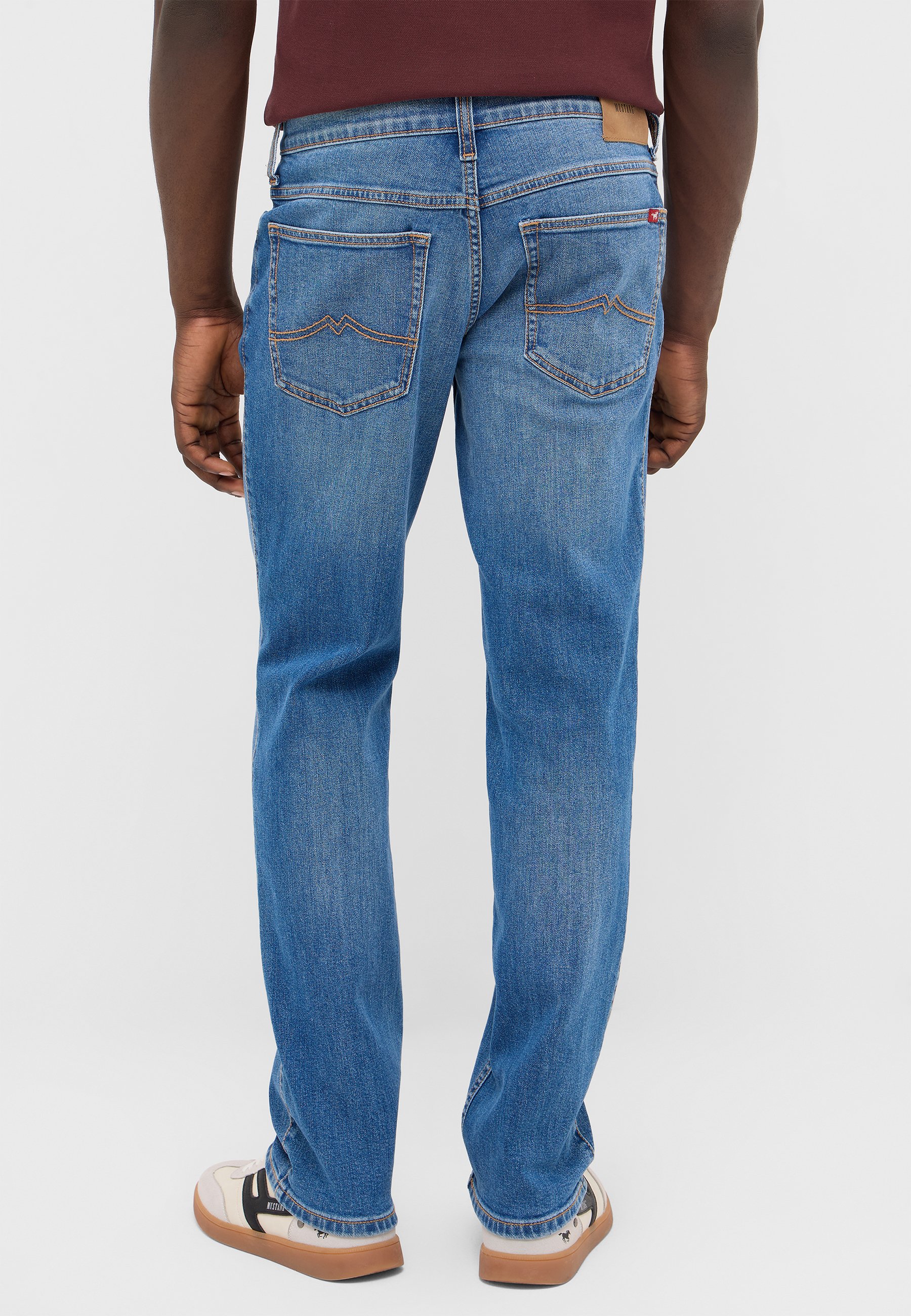 Jeans,  Gesäßtaschen,  Blau Denim,  Gerades Bein,  keine sichtbare Marke