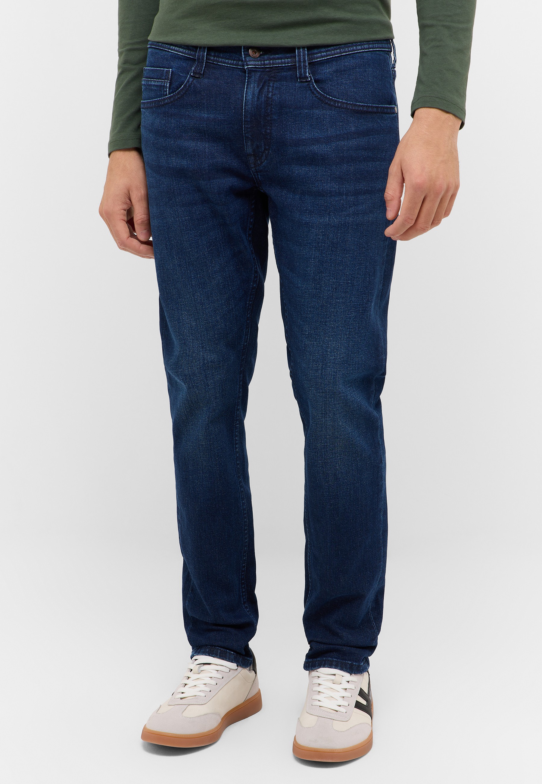 Hosen, Jeans, Schuh, Sneaker, Person