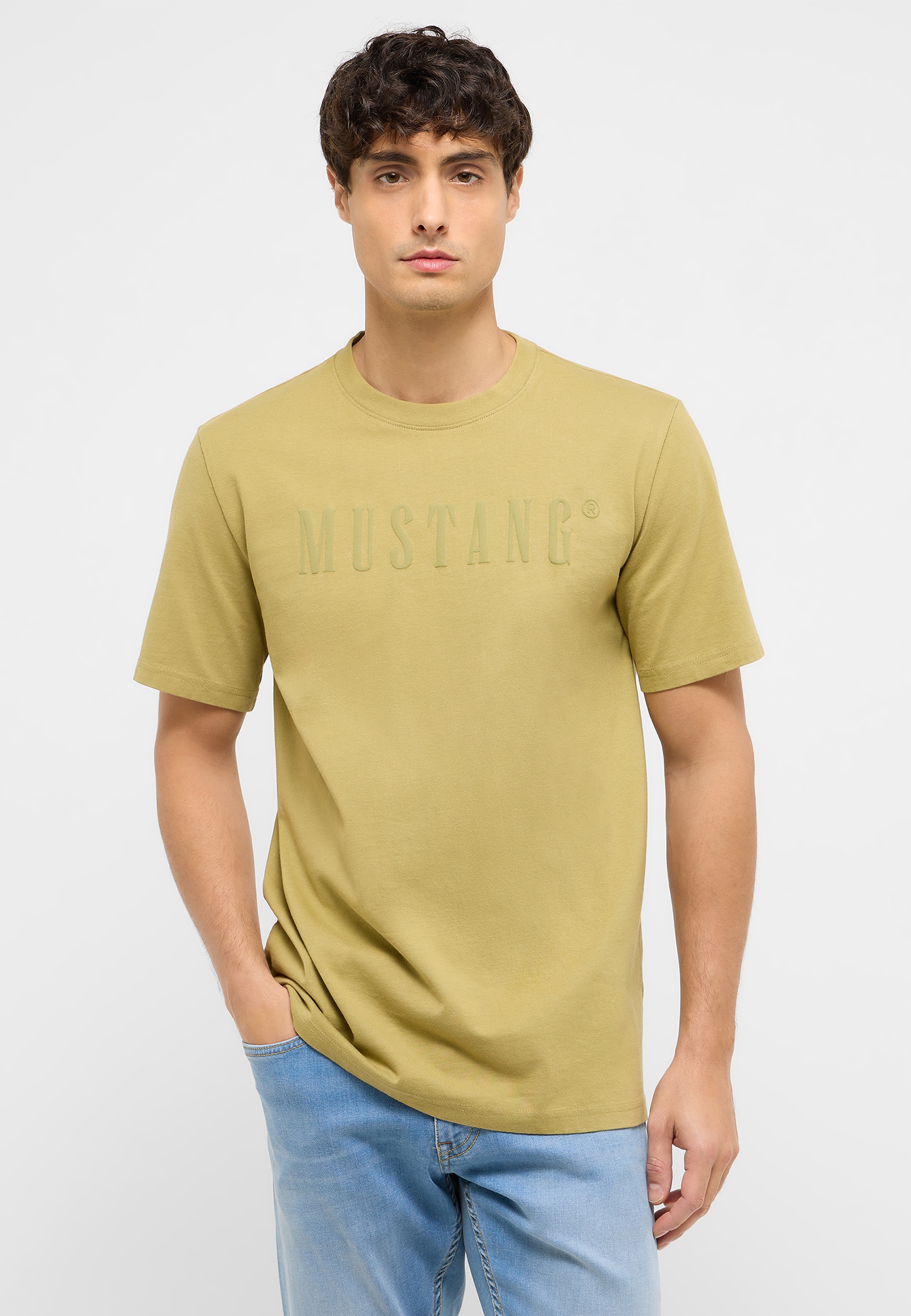 T-shirt, Person, Jeans, Hemd, Gesicht