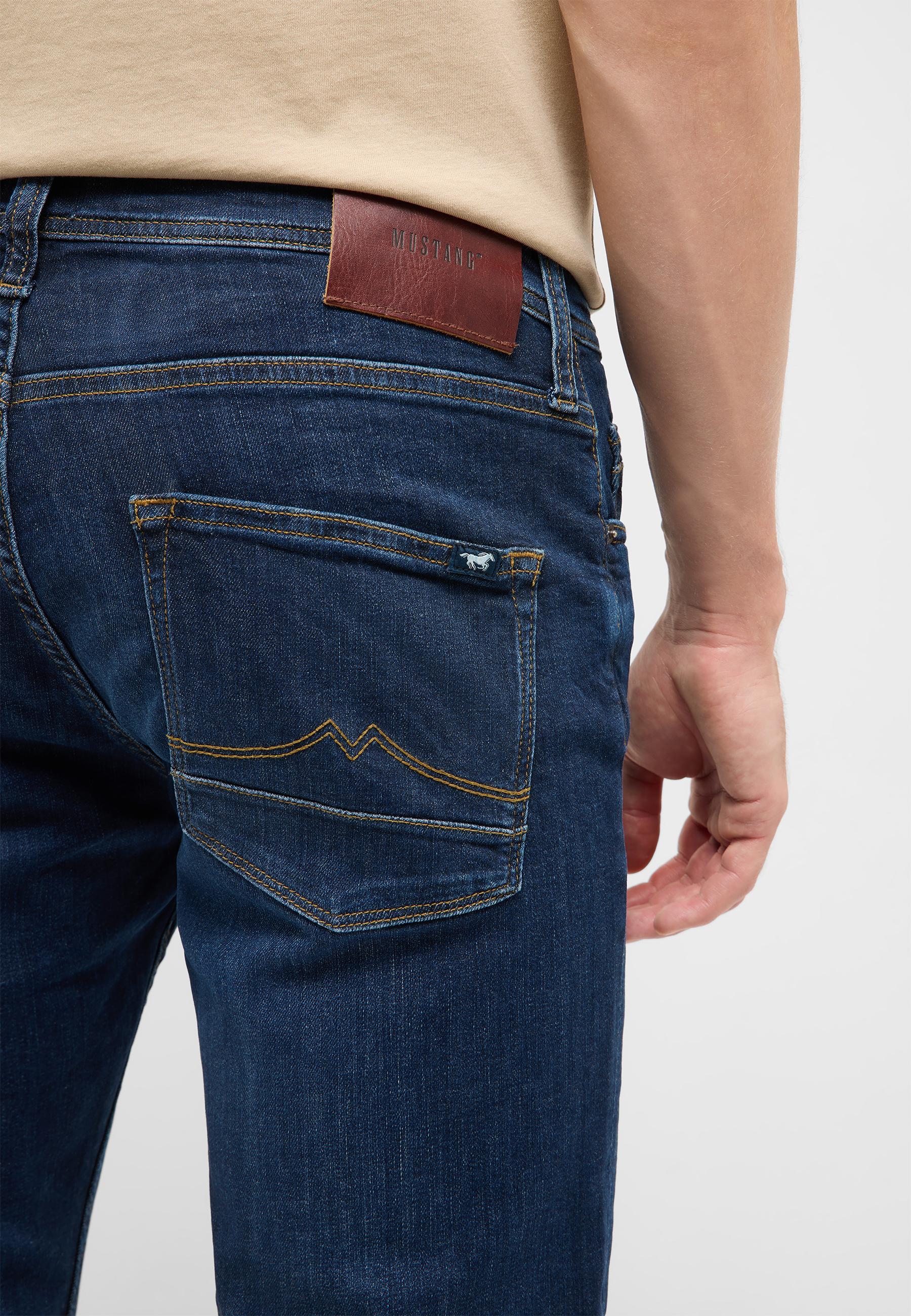 Jeans, Denim, Back Pocket, Nähte gold, Patch Leder