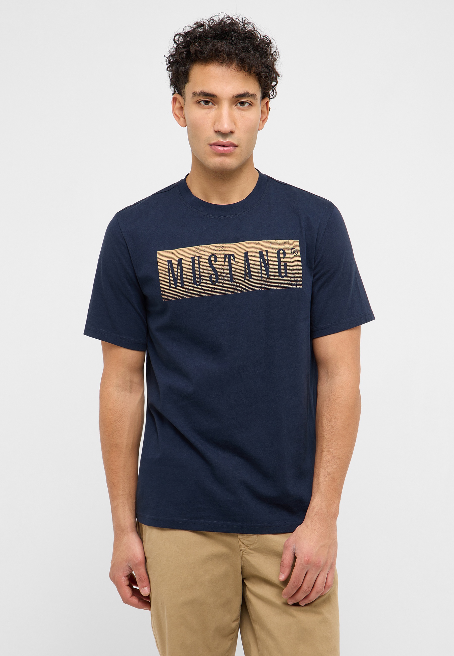 Bekleidung, T-shirt, Person, Hemd, Gesicht