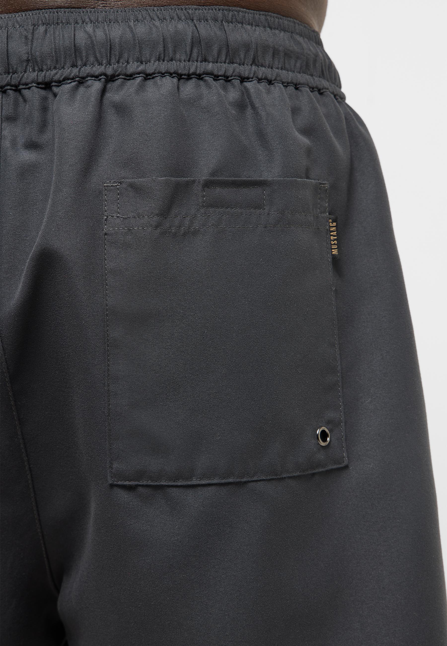 hosen, shorts, cargo pocket, back pocket, drawstring waist