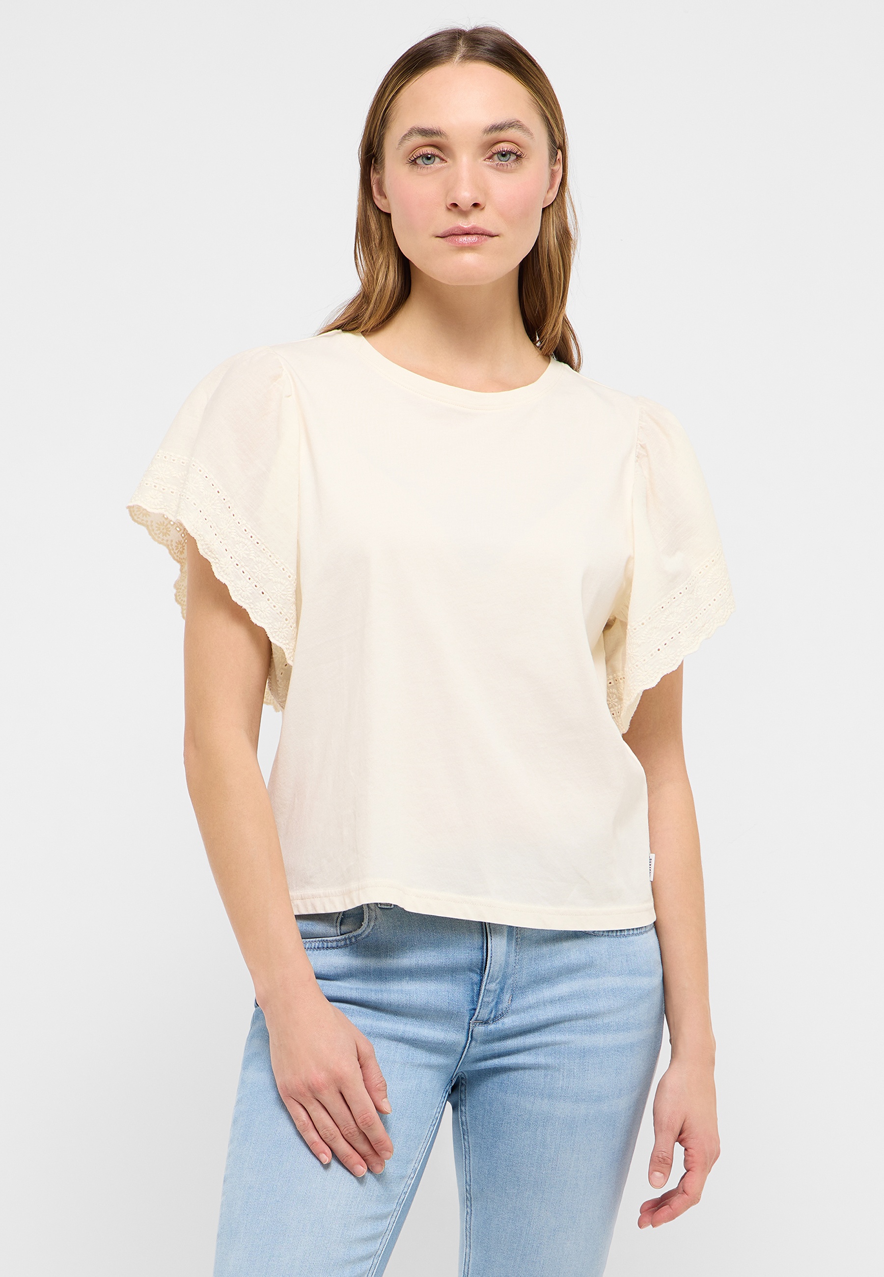 Bluse, T-shirt, Jeans, Person, Frau