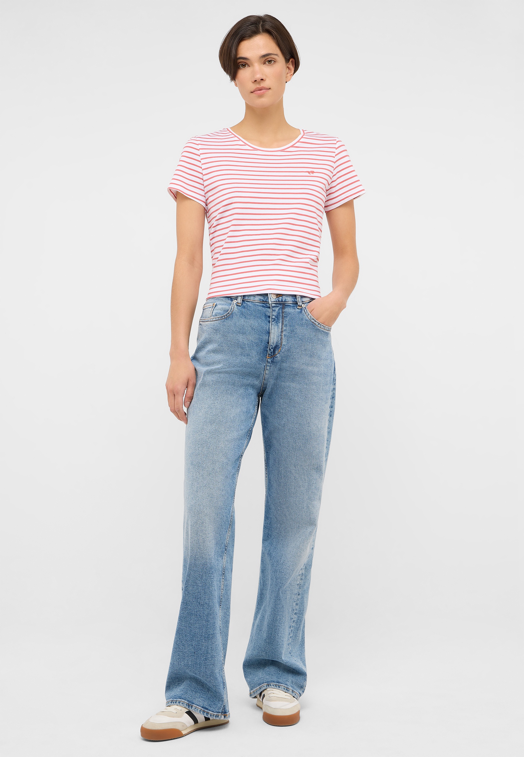 t-shirt, gestreift, pink, kurzarm, jeans