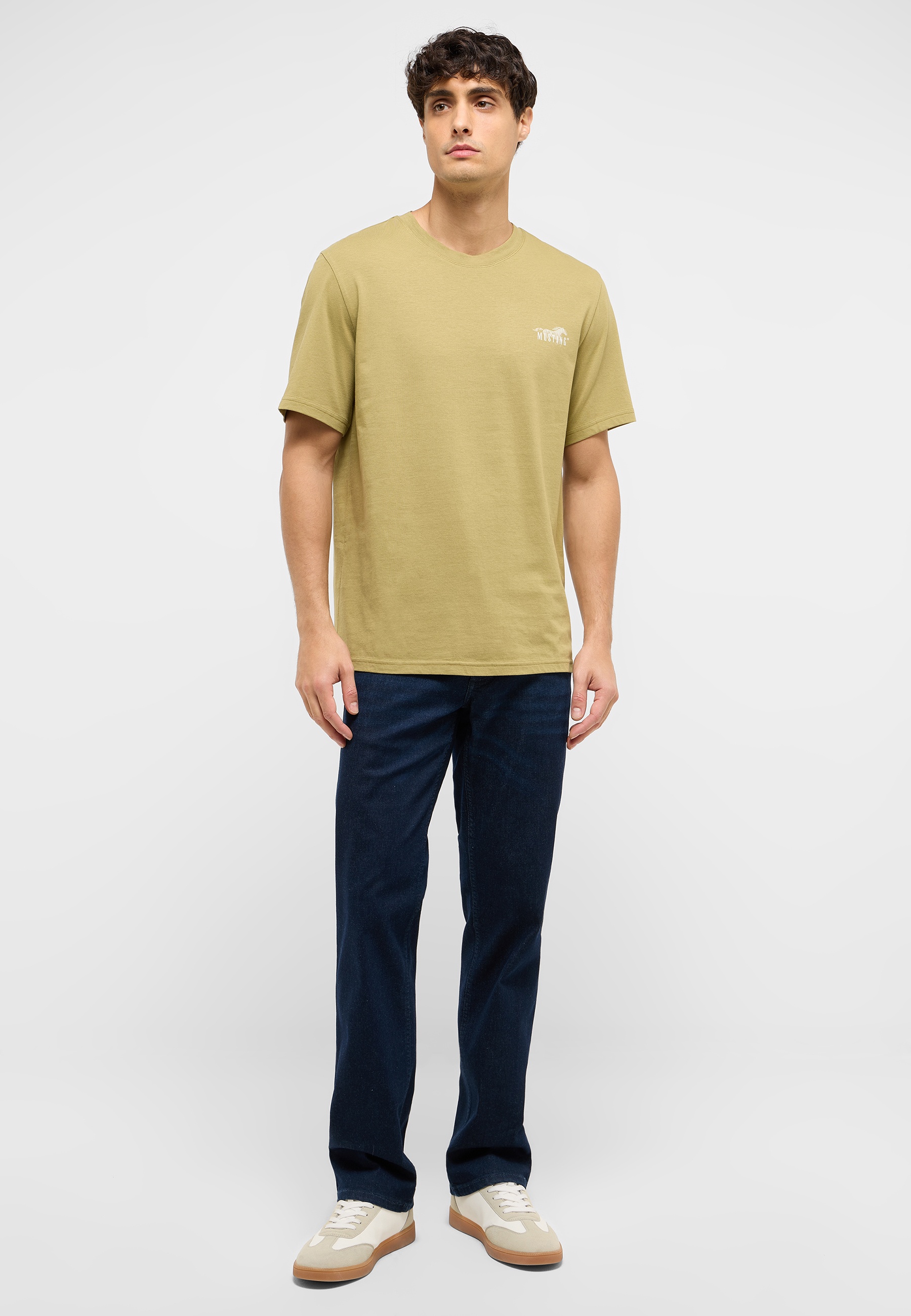 T-shirt, Erwachsener, Männlich, Mann, Person