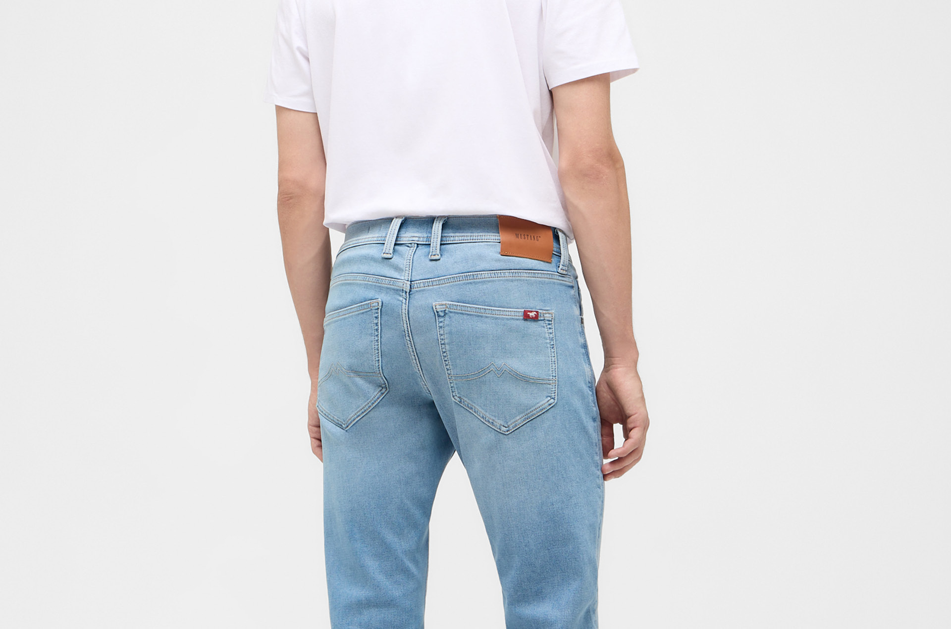 Hosen, Jeans, Erwachsener, Mann, Person