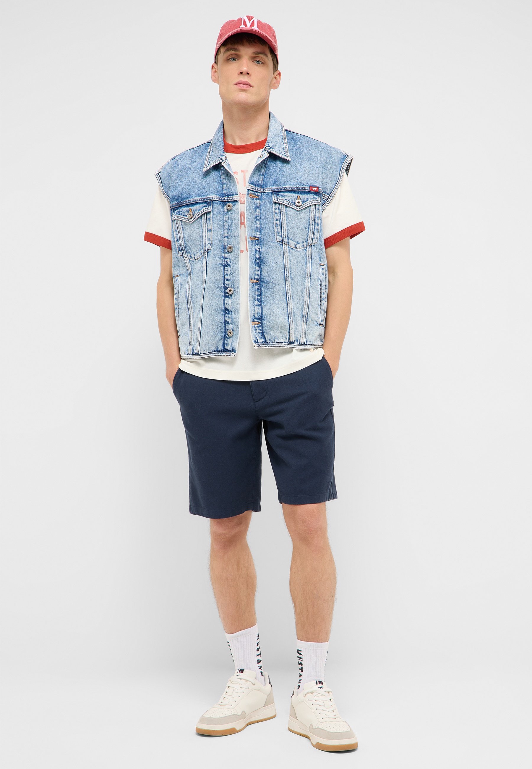 jeansweste, denim, westen, kurze hosen, kapuze?
