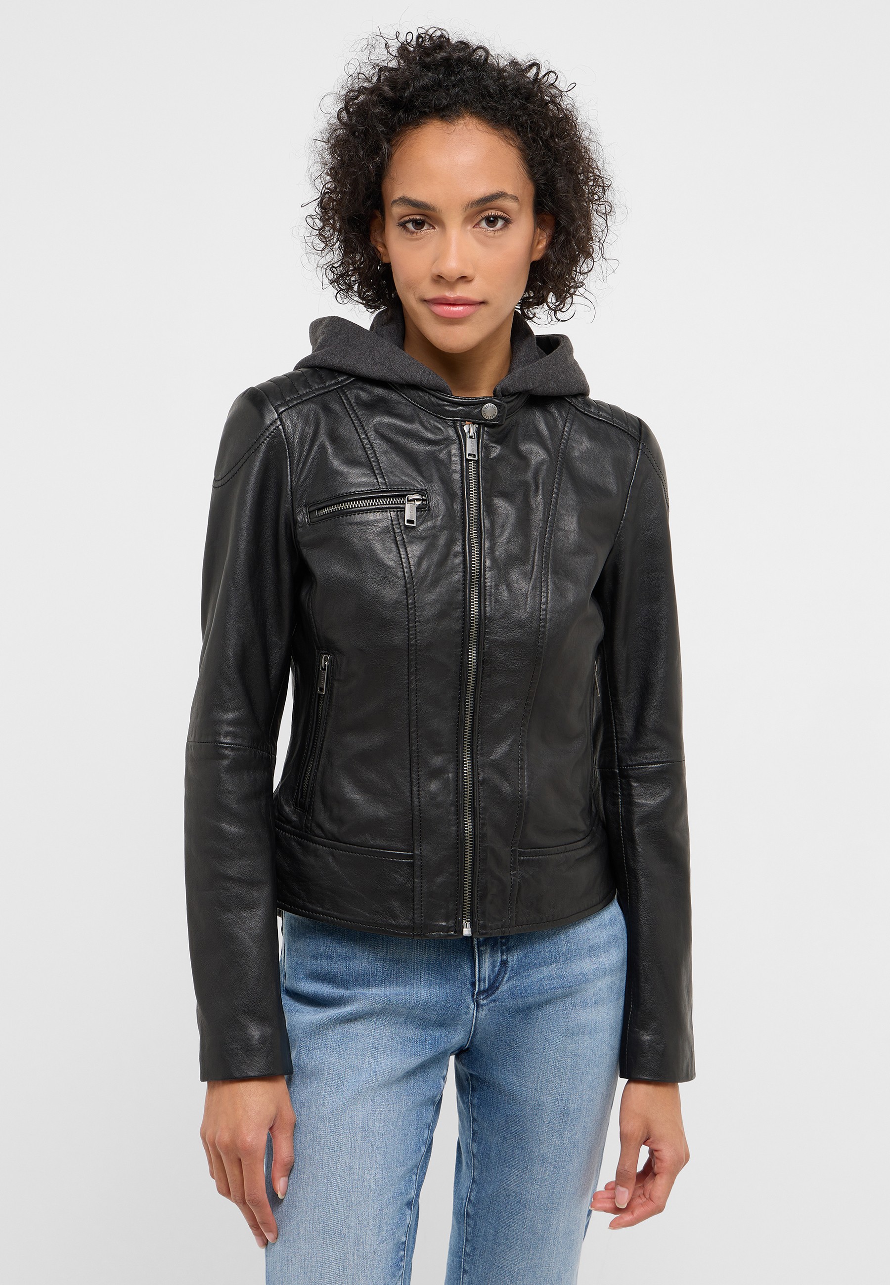 Mantel, Jacke, Jeans, Person, Lederjacke