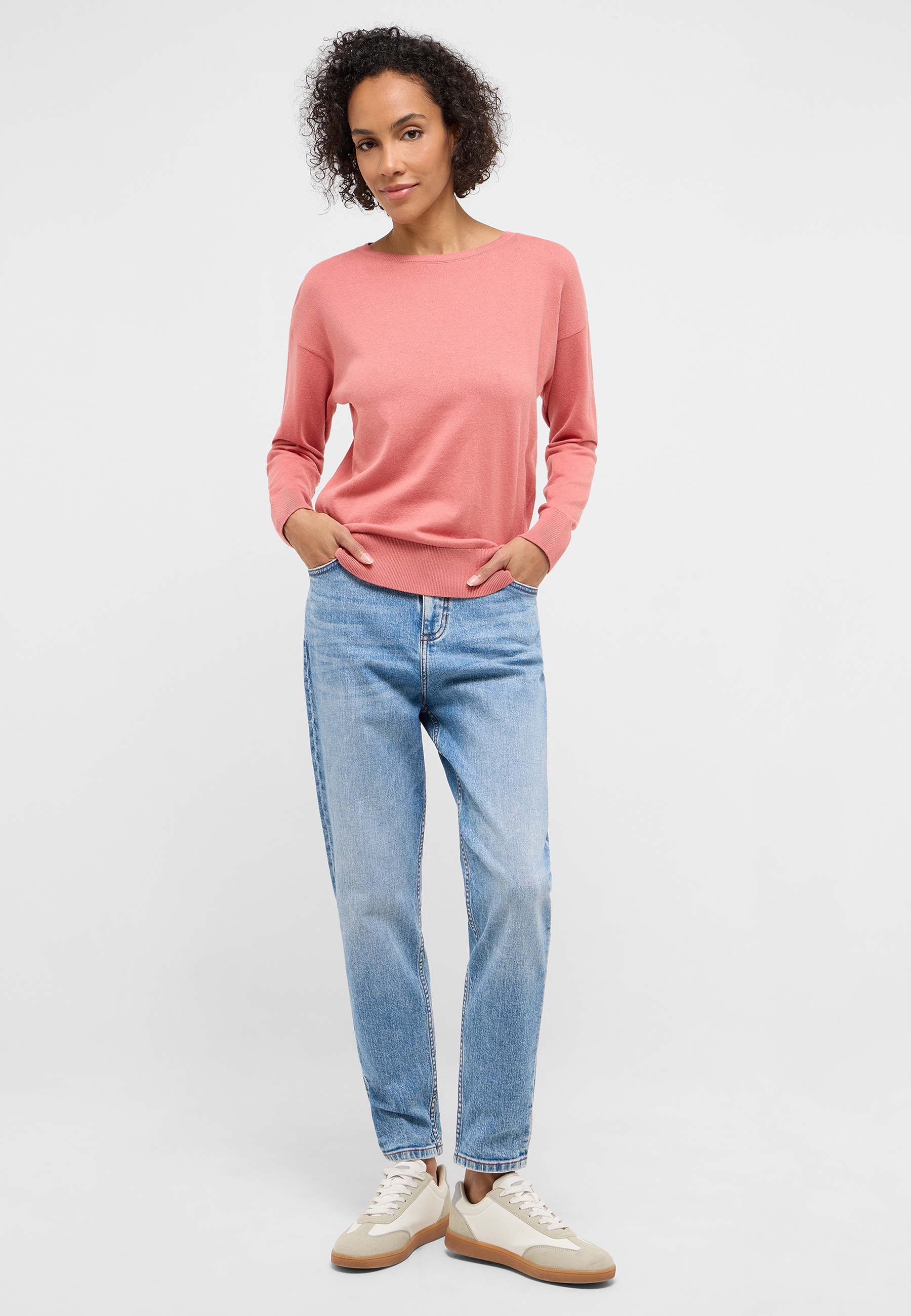 Hosen, Langarm, Person, Jeans, Stehend