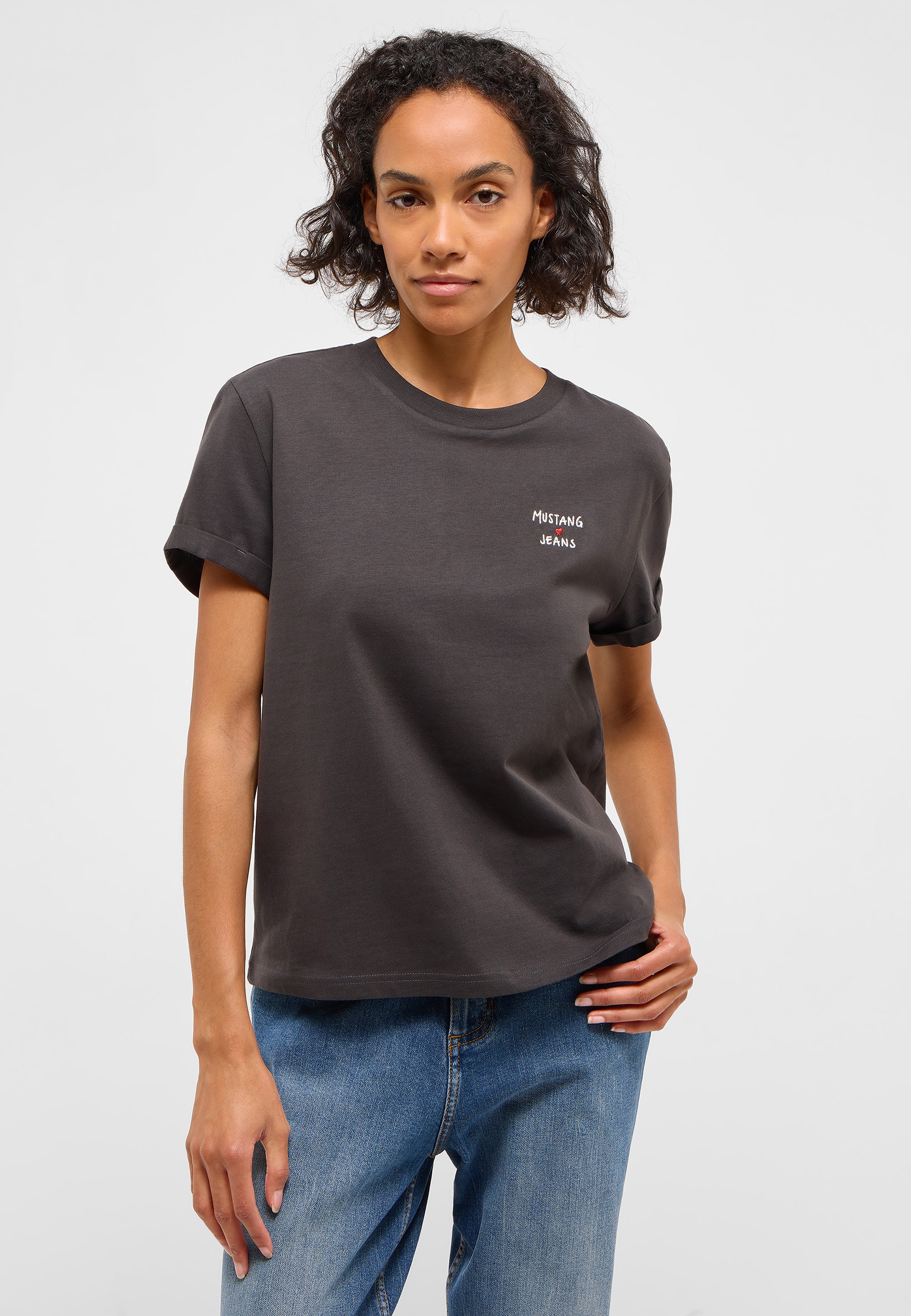 T-shirt, Ärmel, Person, Jeans, Hemd